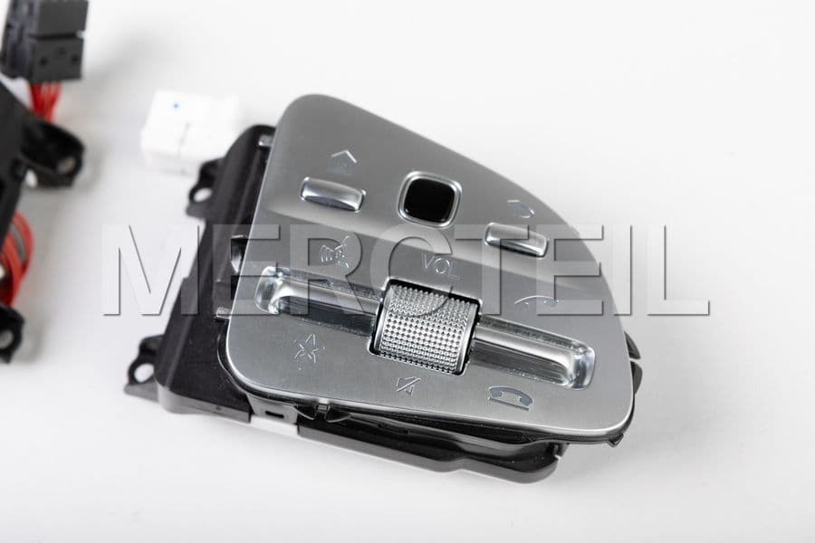 a-09990549032-a-17-mercedes-
