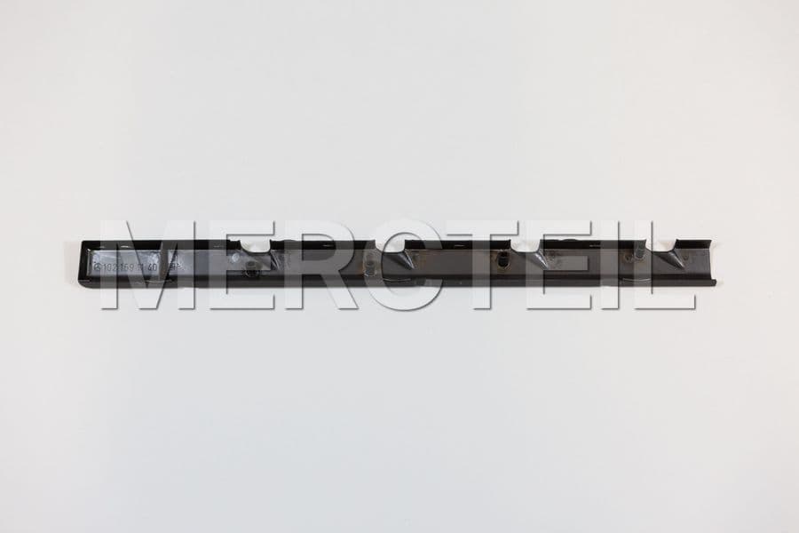 Buy the spare part Mercedes-Benz A1021591140 coverign cablesplastic