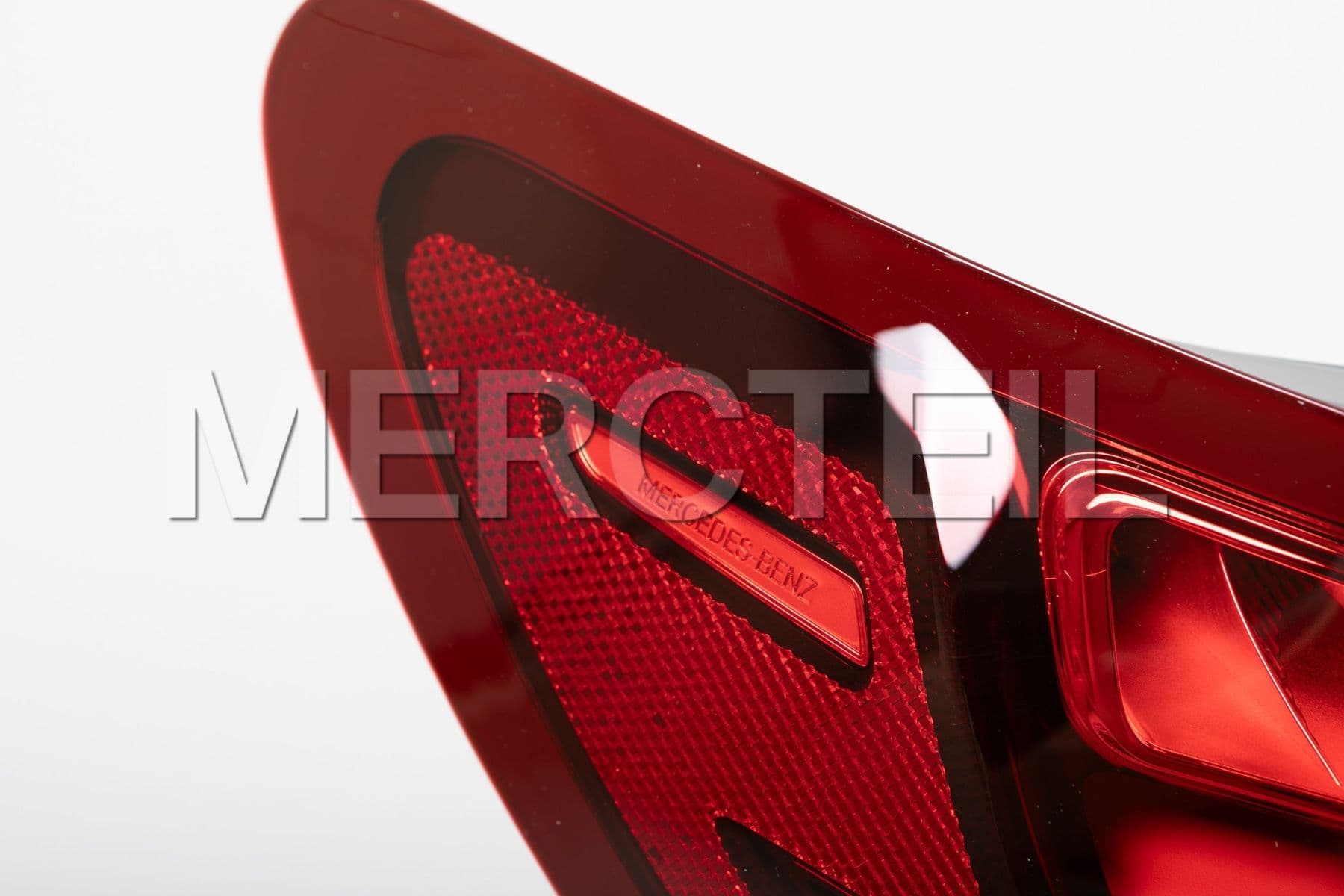 A1179063700 MERCEDES-BENZ REAR LAMP COMBINATION