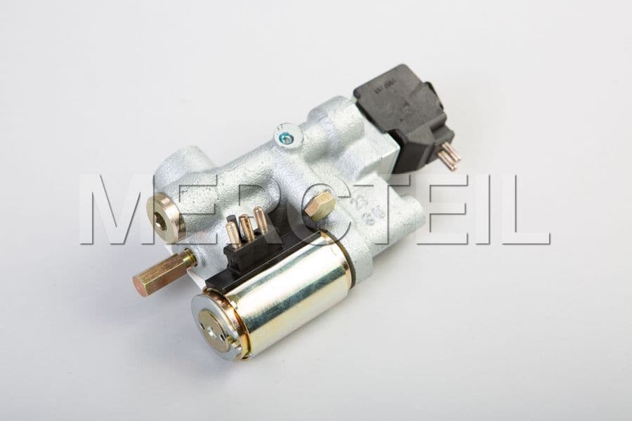 Buy the spare part Mercedes-Benz A1293200058 valve