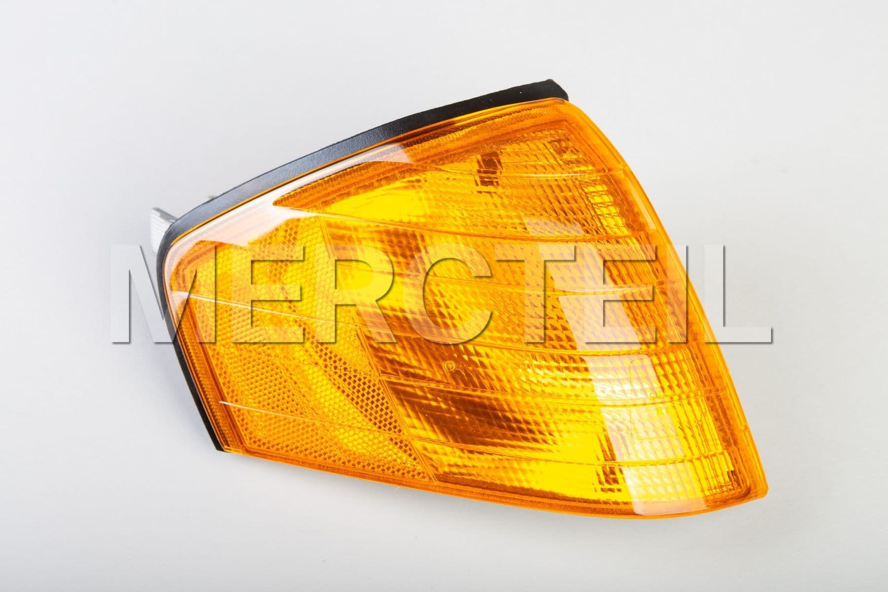 Buy the spare part Mercedes-Benz A1298260343 blinker lamp