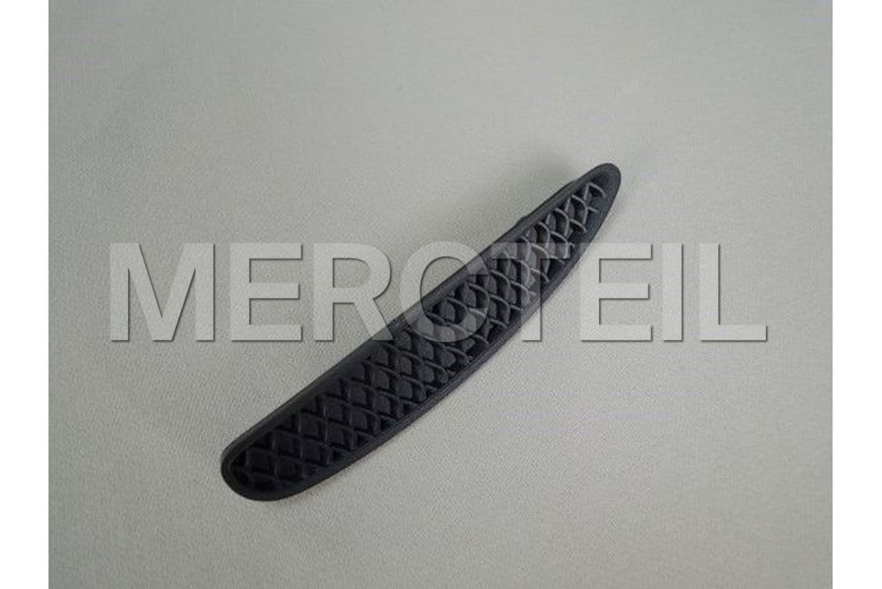 A1568858501 MERCEDES-BENZ COVER GRILL