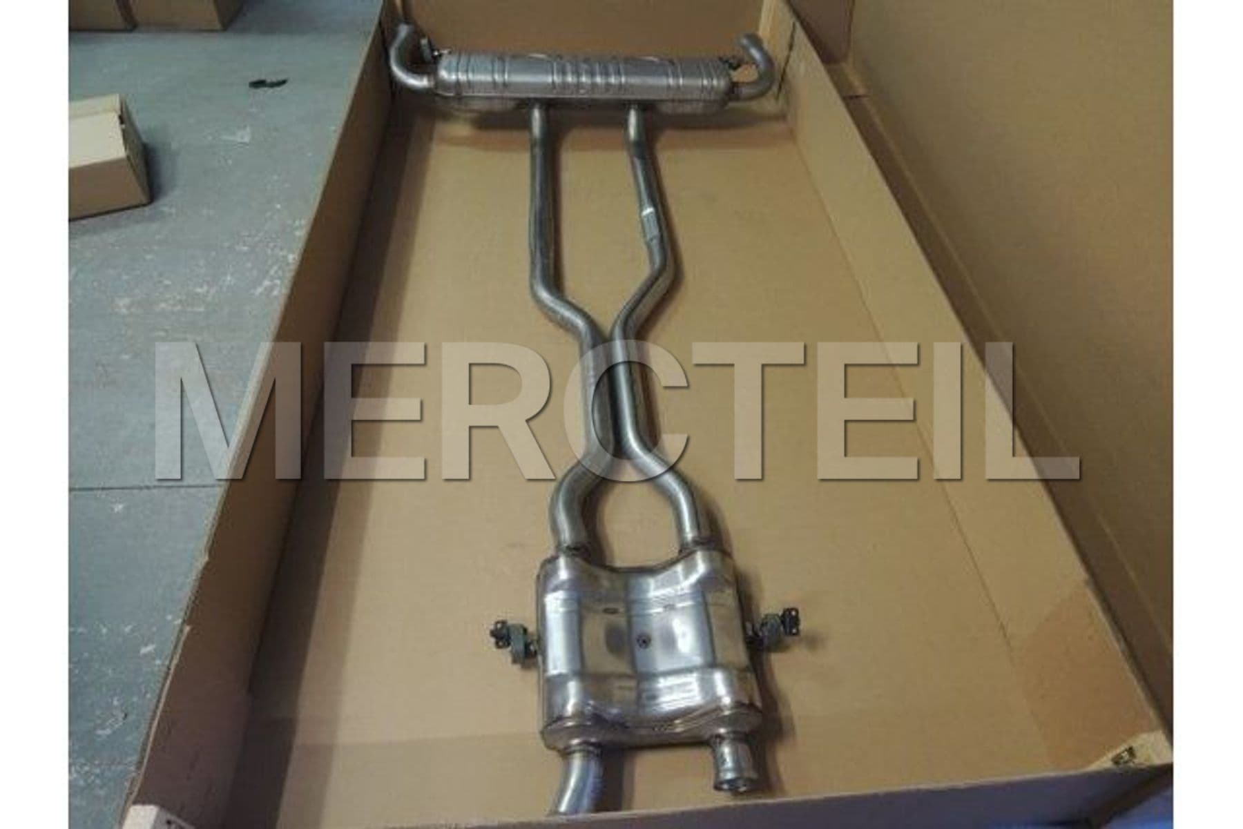 Buy the spare part Mercedes-Benz A1664900335 exhaust gas line