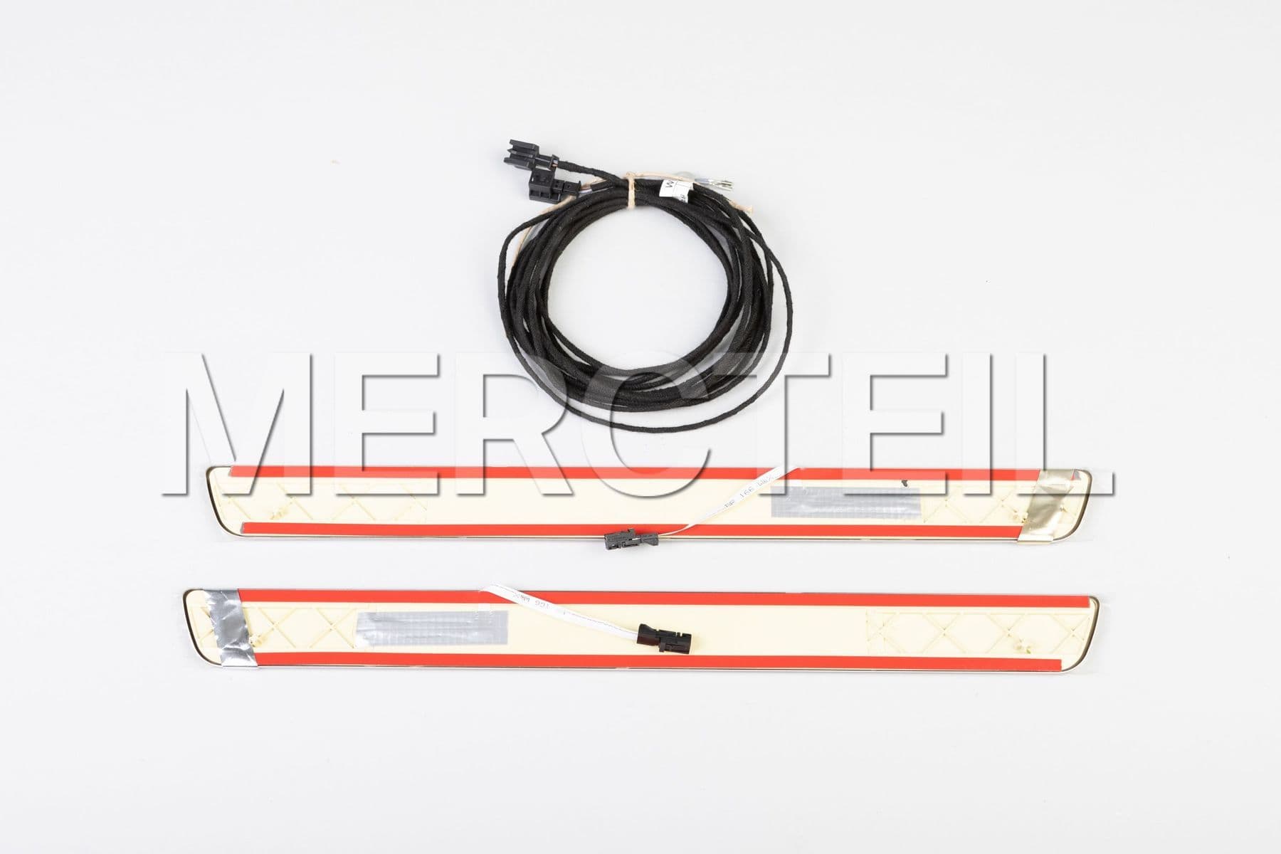 Kaufen Sie das Ersatzteil Mercedes-Benz A1666809101 abdeckschiene