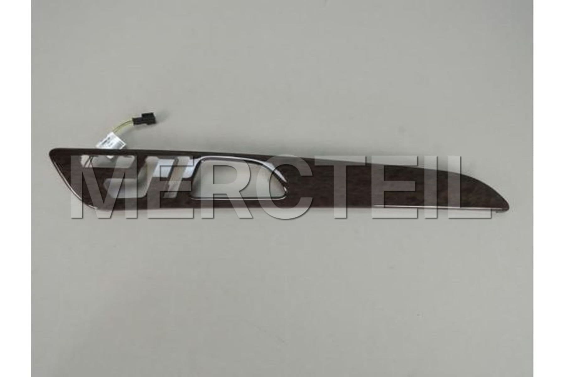 A1667203222 MERCEDES-BENZ TRIM STRIP