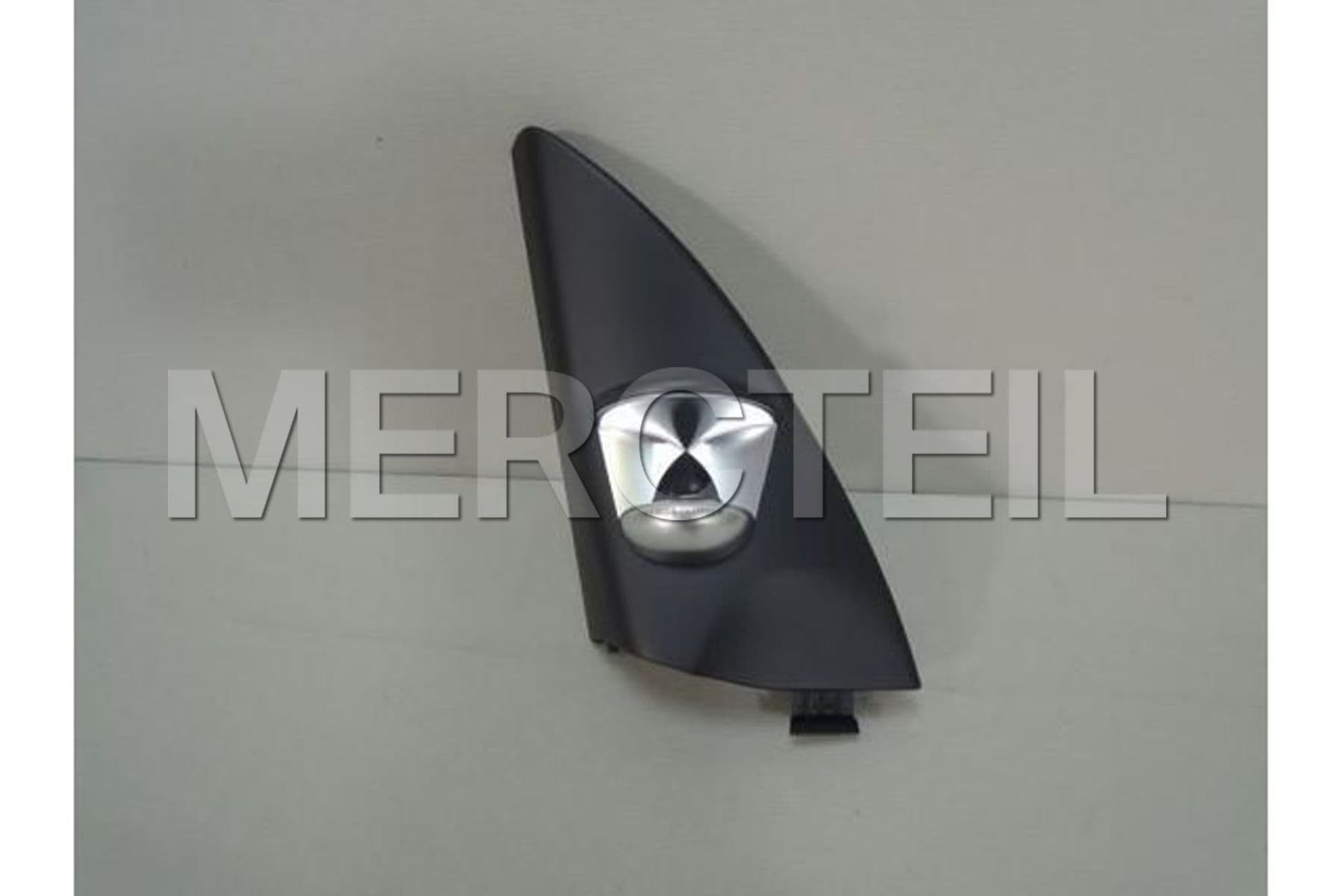 Buy the spare part Mercedes-Benz A16672039009H44 paneling window frame 