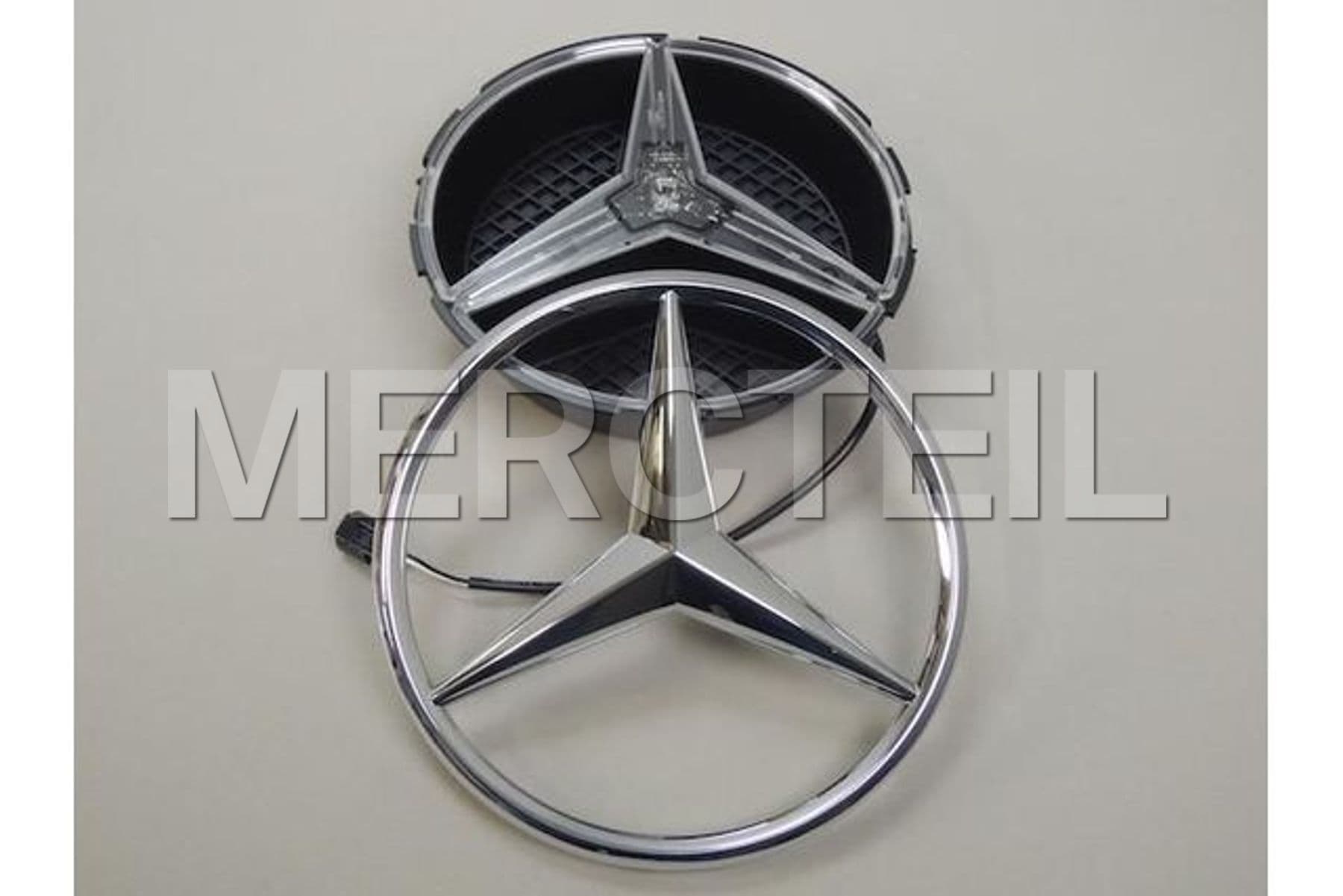 Buy the spare part Mercedes-Benz A1668173000 mercedes star