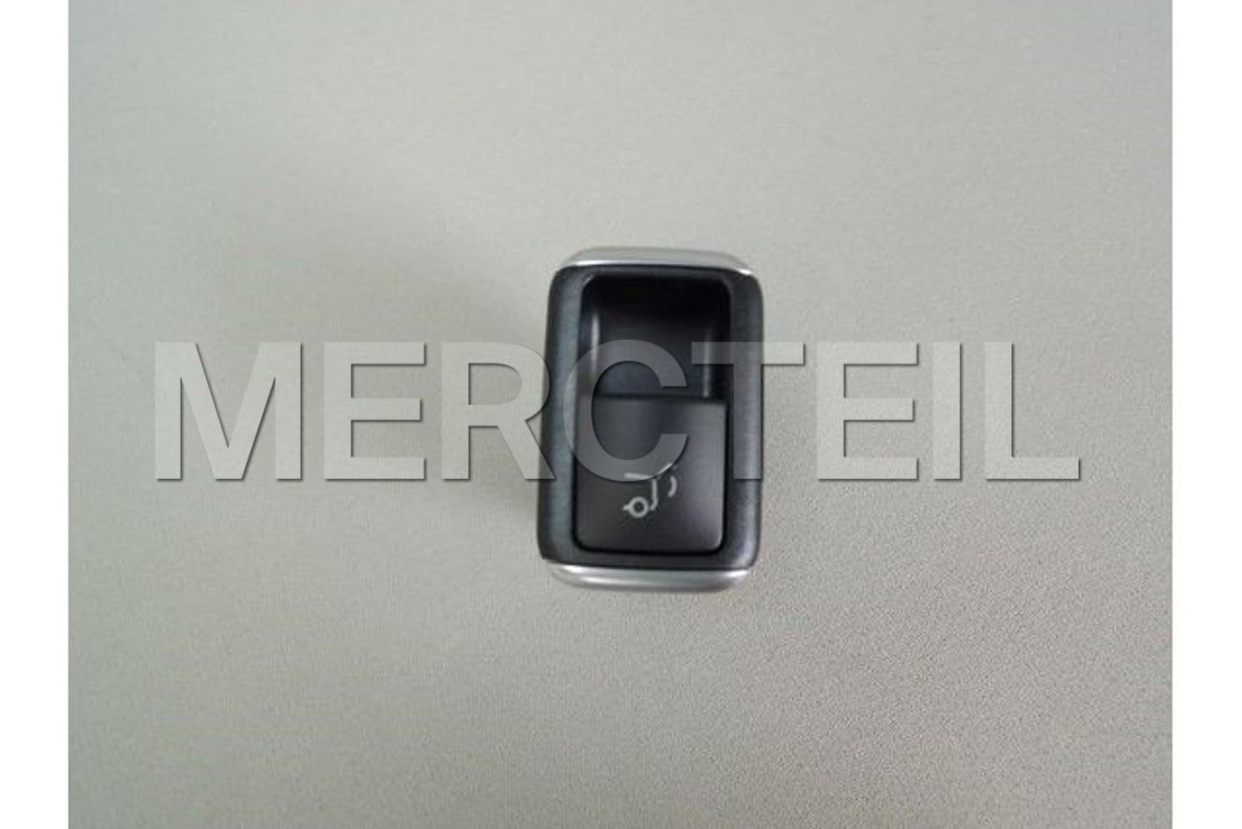 A1668707610 MERCEDES-BENZ PUSH-BUTTON SWITCH