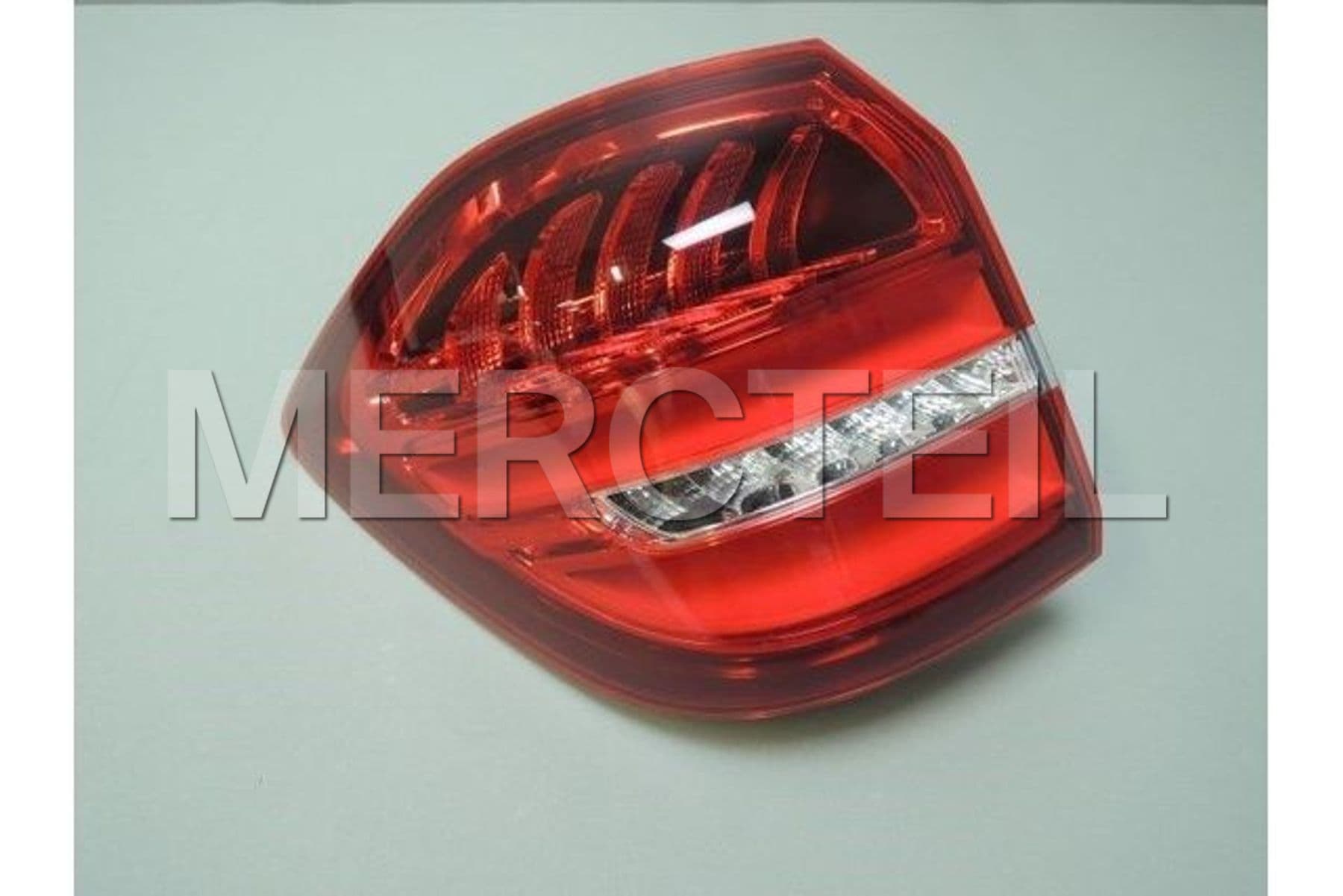 A1669060302 MERCEDES-BENZ REAR LAMP COMBINATION