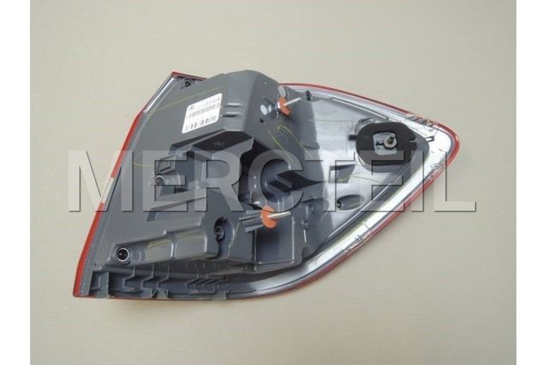 A1669060302 MERCEDES-BENZ REAR LAMP COMBINATION