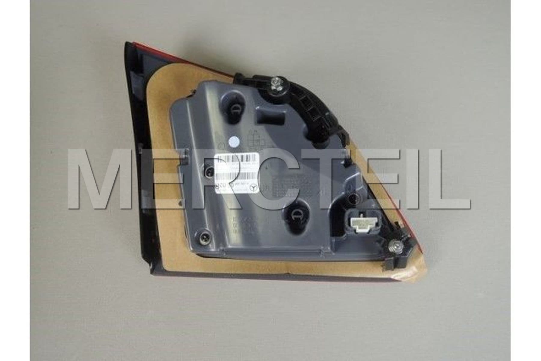 A1669060602 MERCEDES-BENZ REAR LAMP COMBINATION