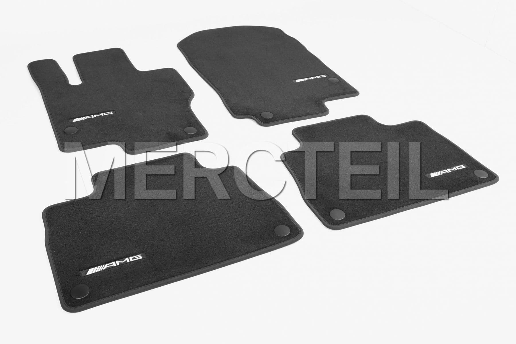 Kaufen Sie das Ersatzteil Mercedes-Benz A16768011089J74 fussmatte 