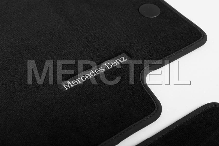 Buy the spare part Mercedes-Benz A1676807410649J74 floor mat