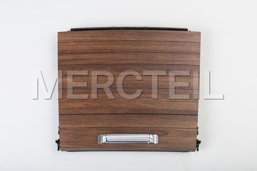 Buy the spare part Mercedes-Benz A1678108101 roller blind