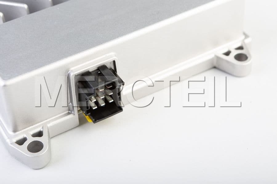 a-1678270200-mercedes-benz-  