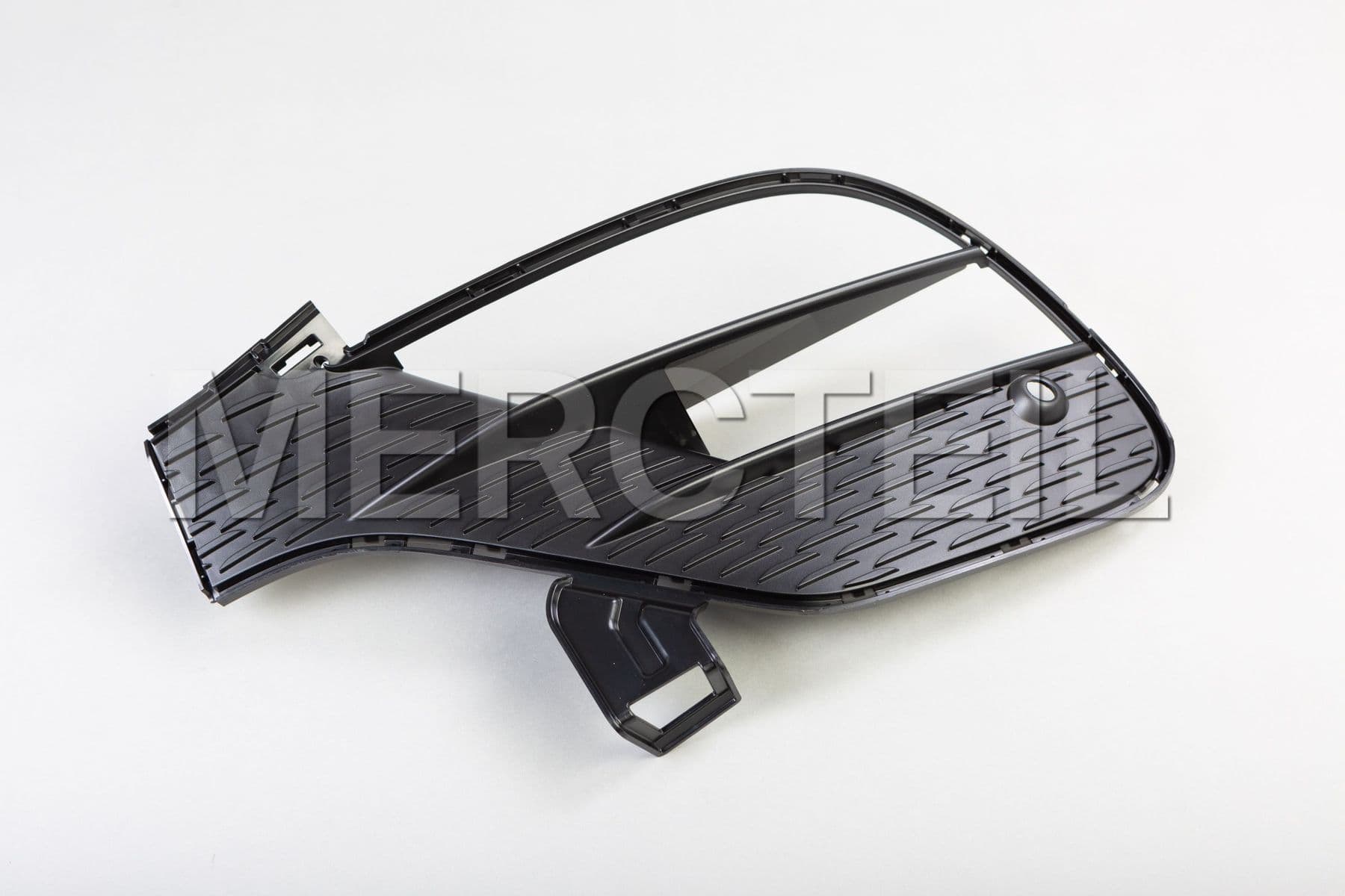 Buy the spare part Mercedes-Benz A1678852704 cover bumper area 