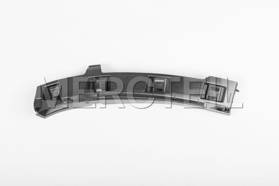 Buy the spare part Mercedes-Benz A1678858505 reinforcement