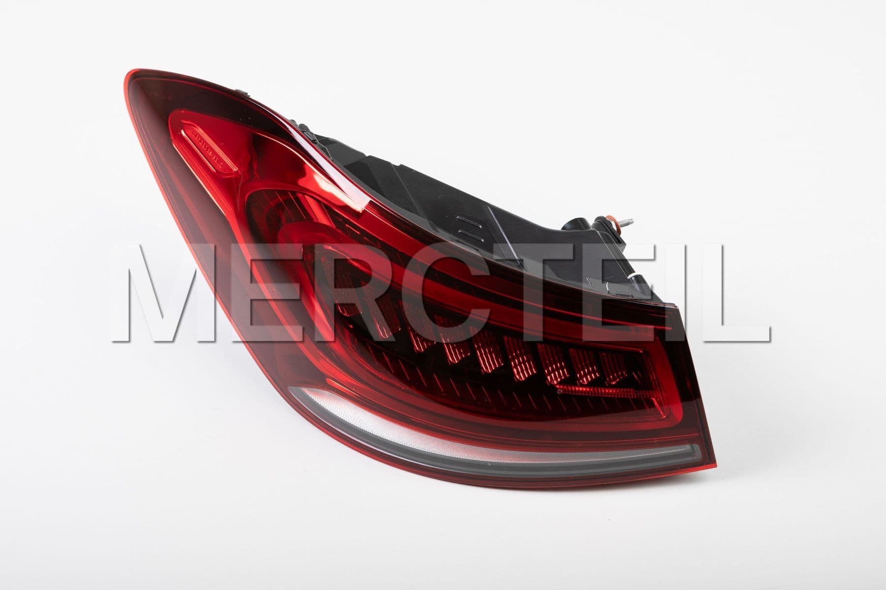 A1679065707 MERCEDES-BENZ REAR LAMP COMBINATION