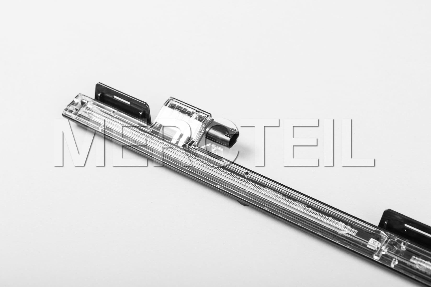 A1679066602 MERCEDES-BENZ ENTRANCE LIGHT