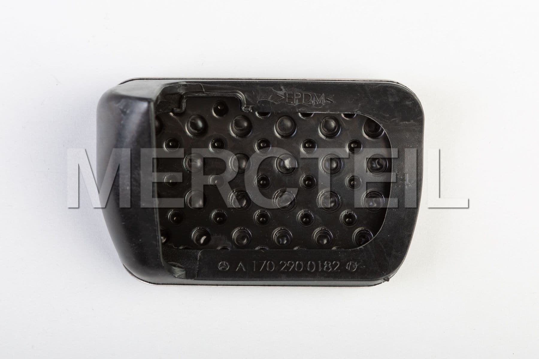 A1702900182 MERCEDES-BENZ COVER