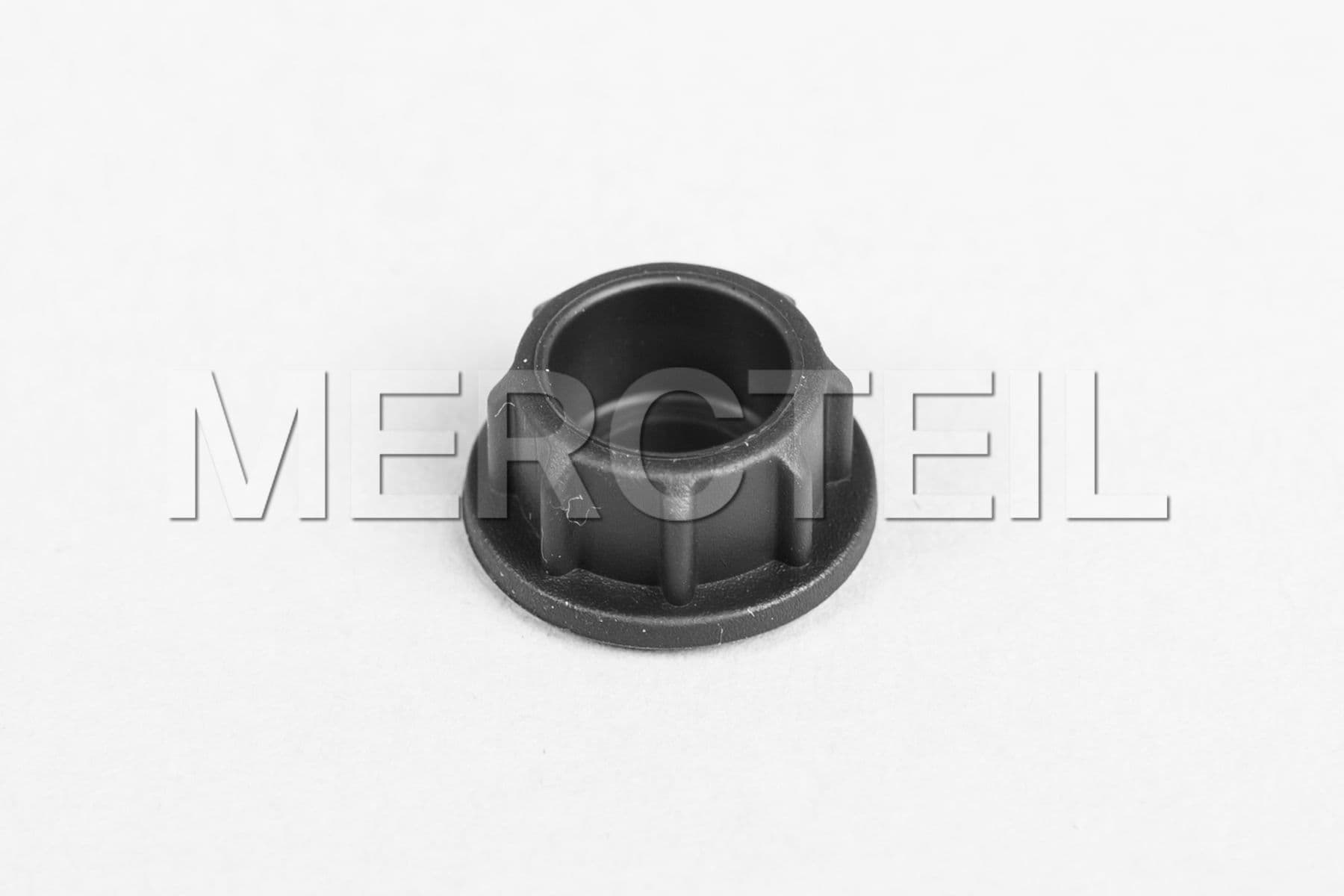 Buy the spare part Mercedes-Benz A1718260094 plug