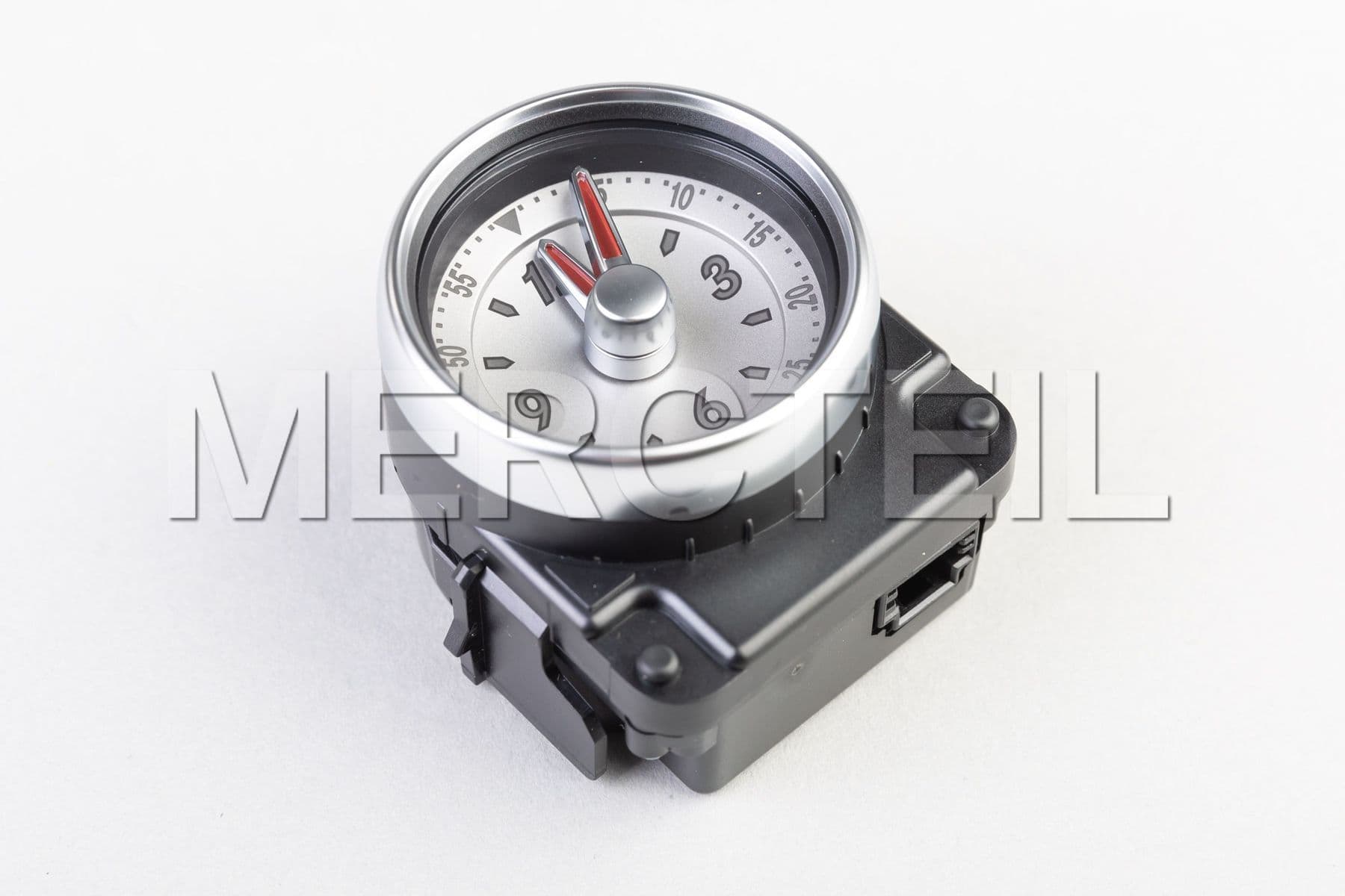 A1728270070 MERCEDES-BENZ UHR
