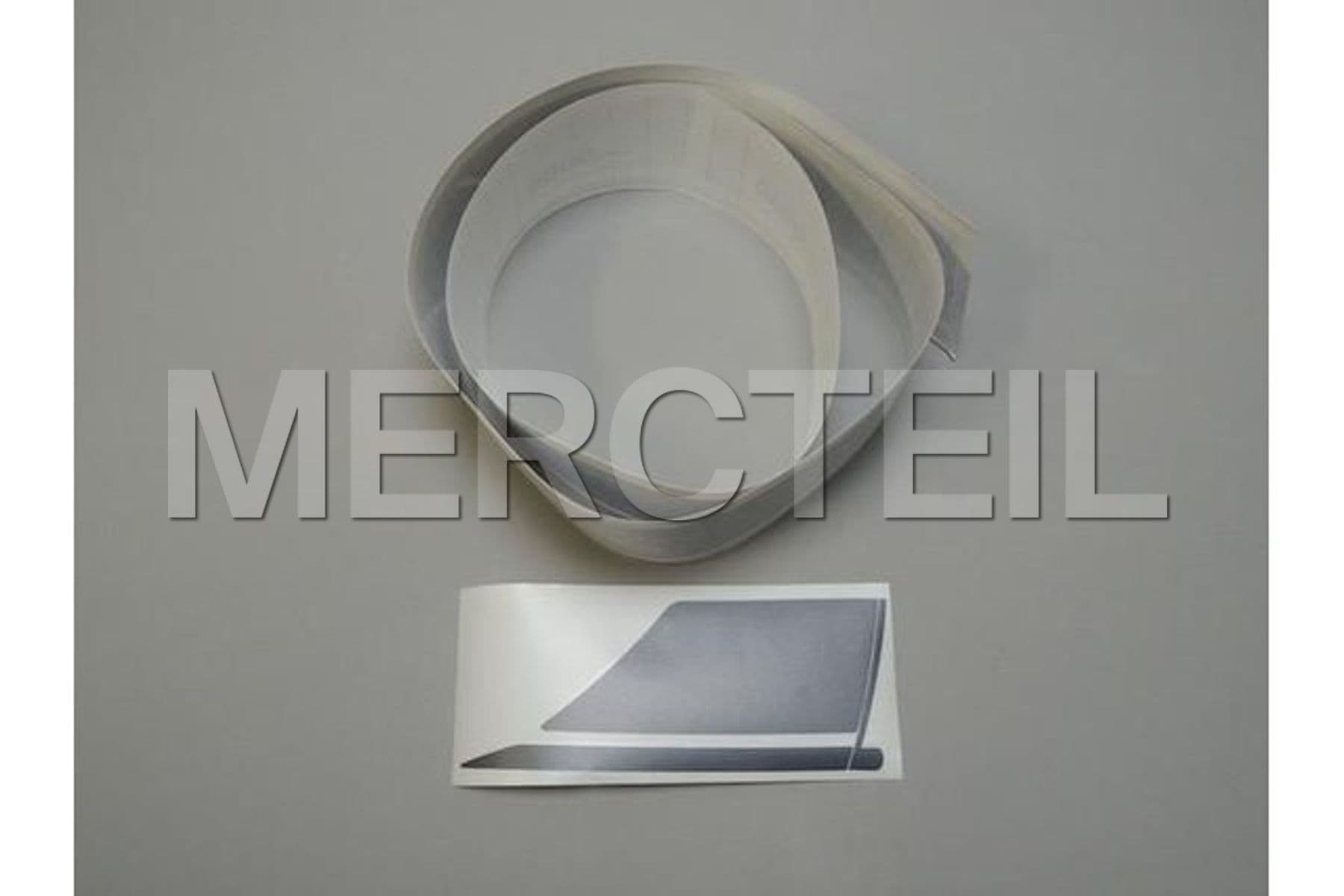 Buy the spare part Mercedes-Benz A1769870675 trim strip 