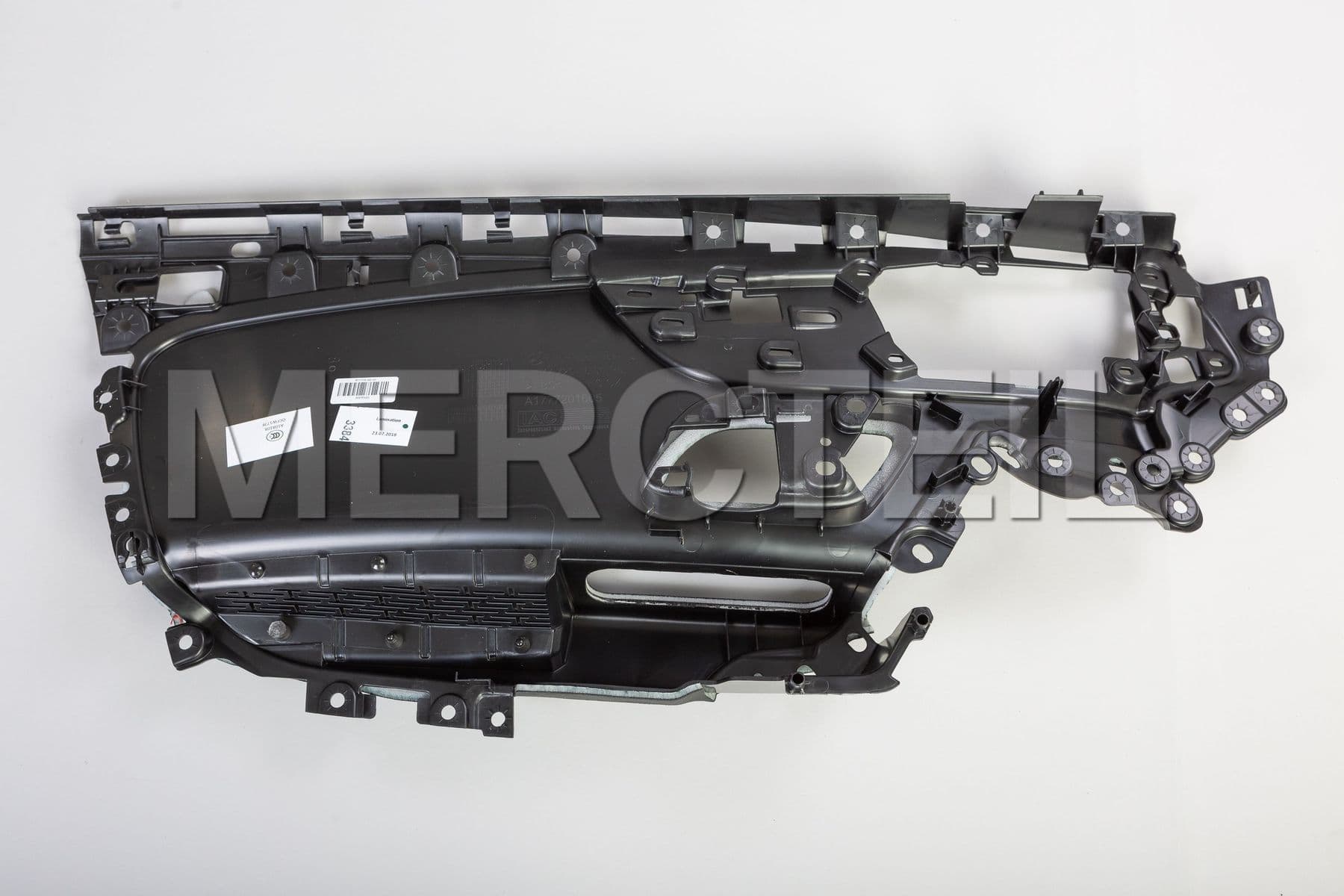 Buy the spare part Mercedes-Benz A17772016059H93 armrest