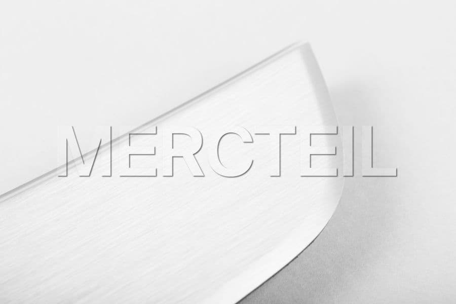 Buy the spare part Mercedes-Benz A1777209001 ornamental molding