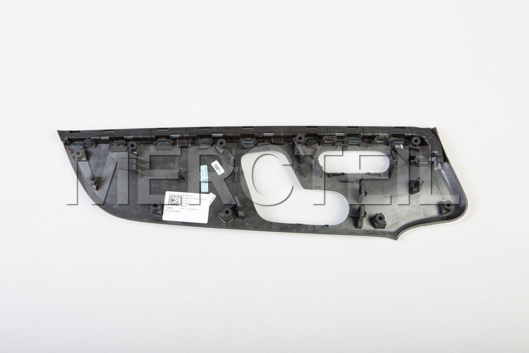 Buy the spare part Mercedes-Benz A1777209001 ornamental molding 
