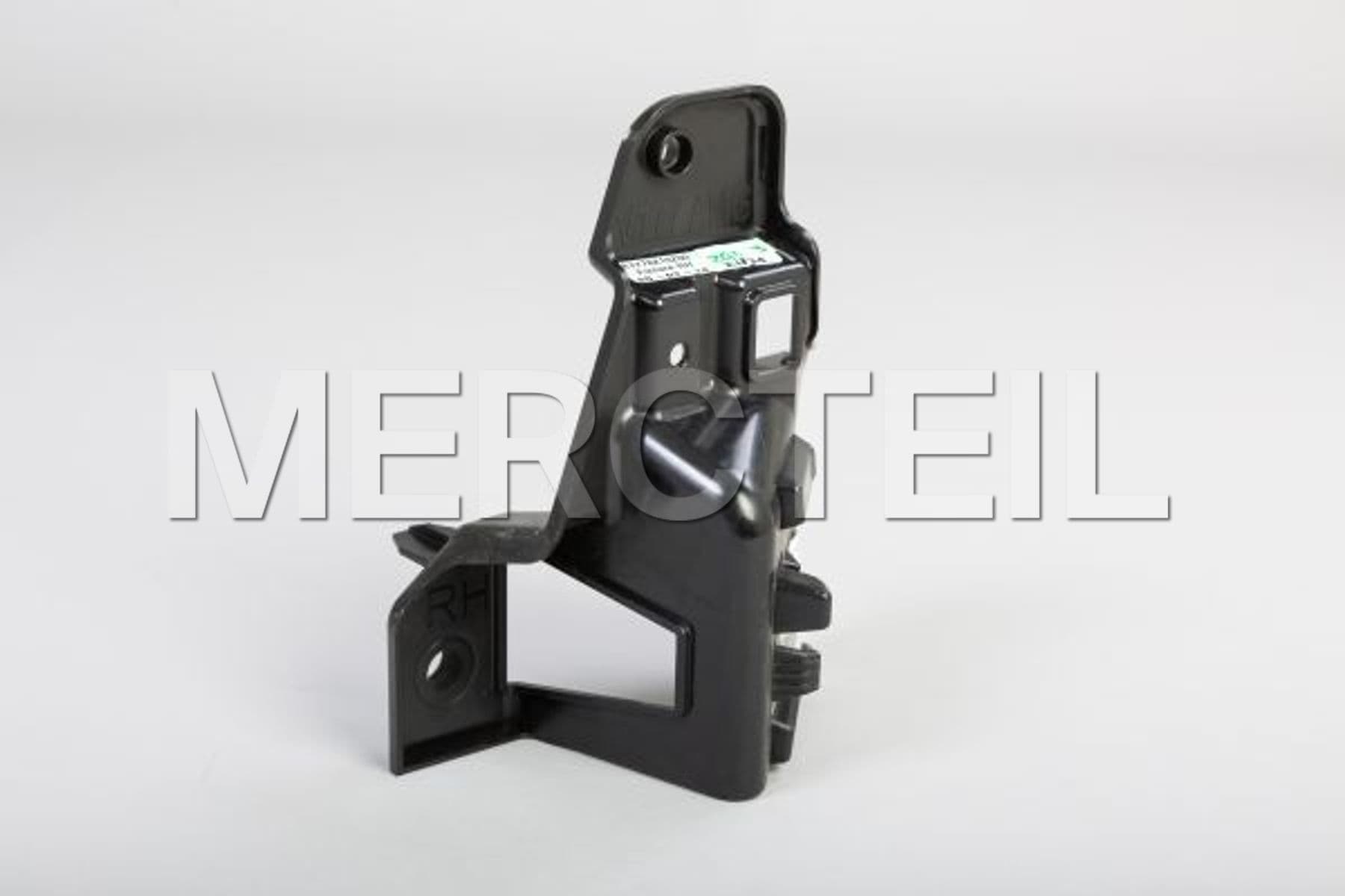 Buy the spare part Mercedes-Benz A1778213200 bracket 