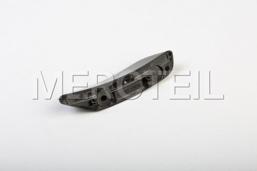 Buy the spare part Mercedes-Benz A1778854704 side spoiler
