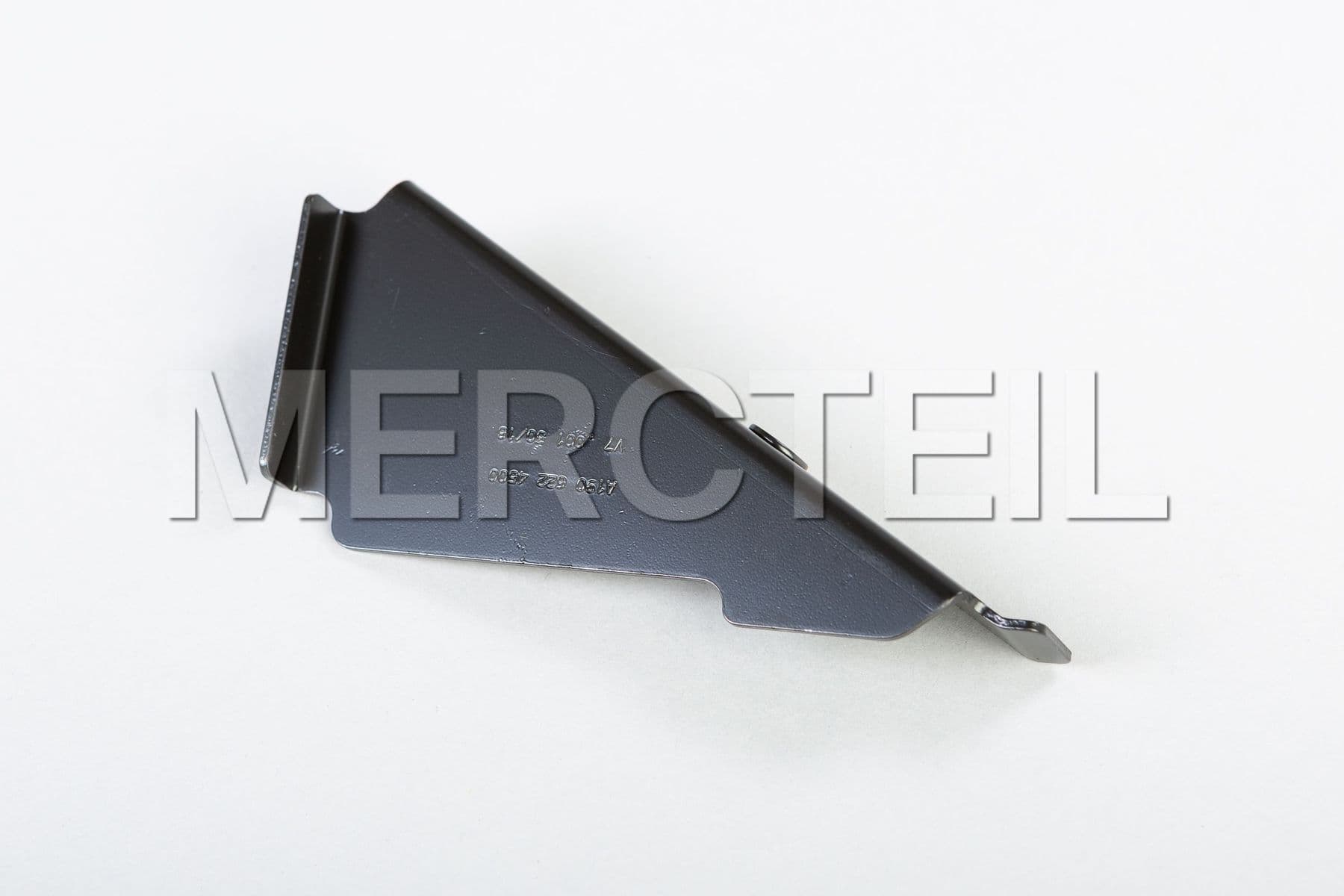 Buy the spare part Mercedes-Benz A1906206301 bracket