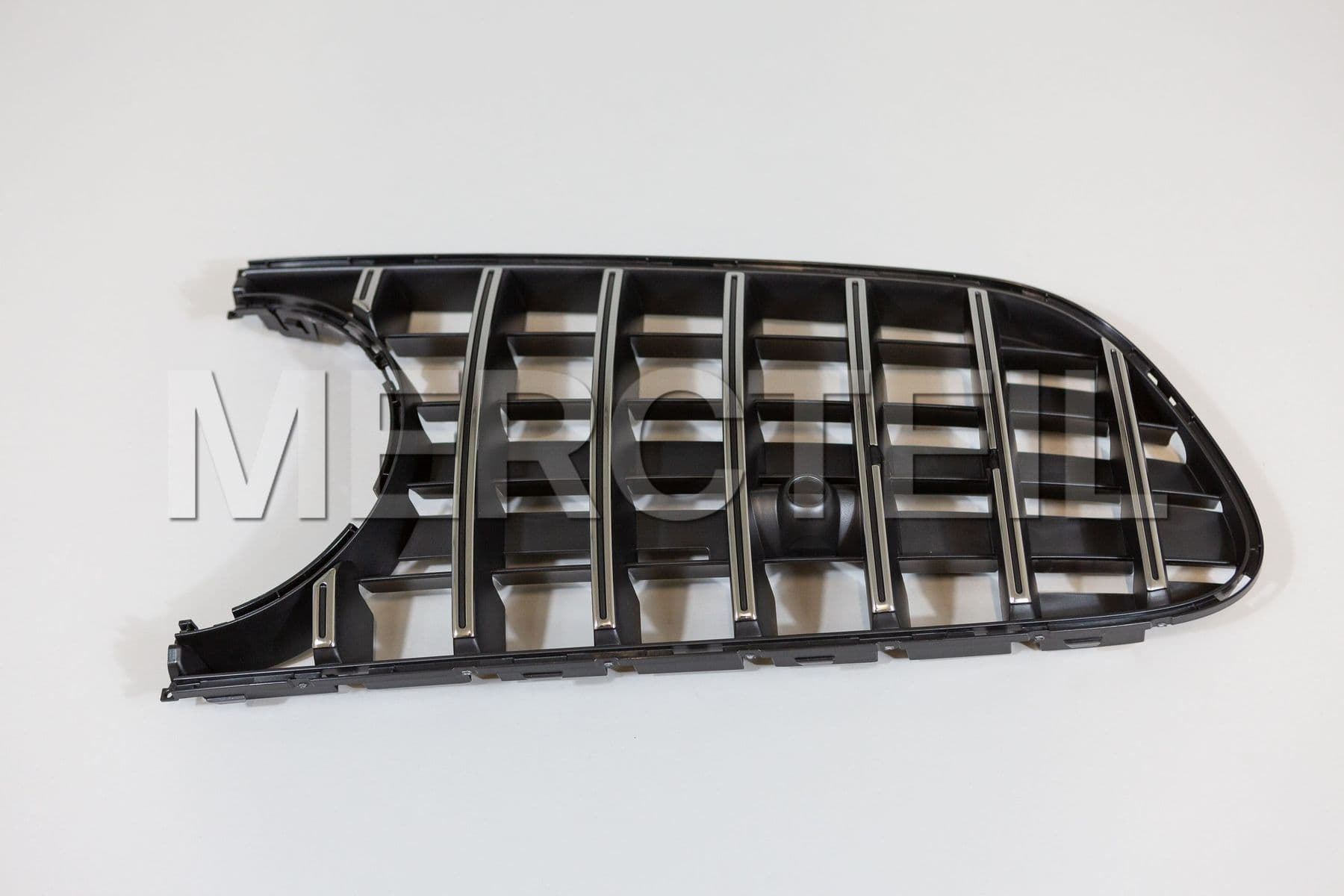 Buy the spare part Mercedes-Benz A1908853900 ventilation louver