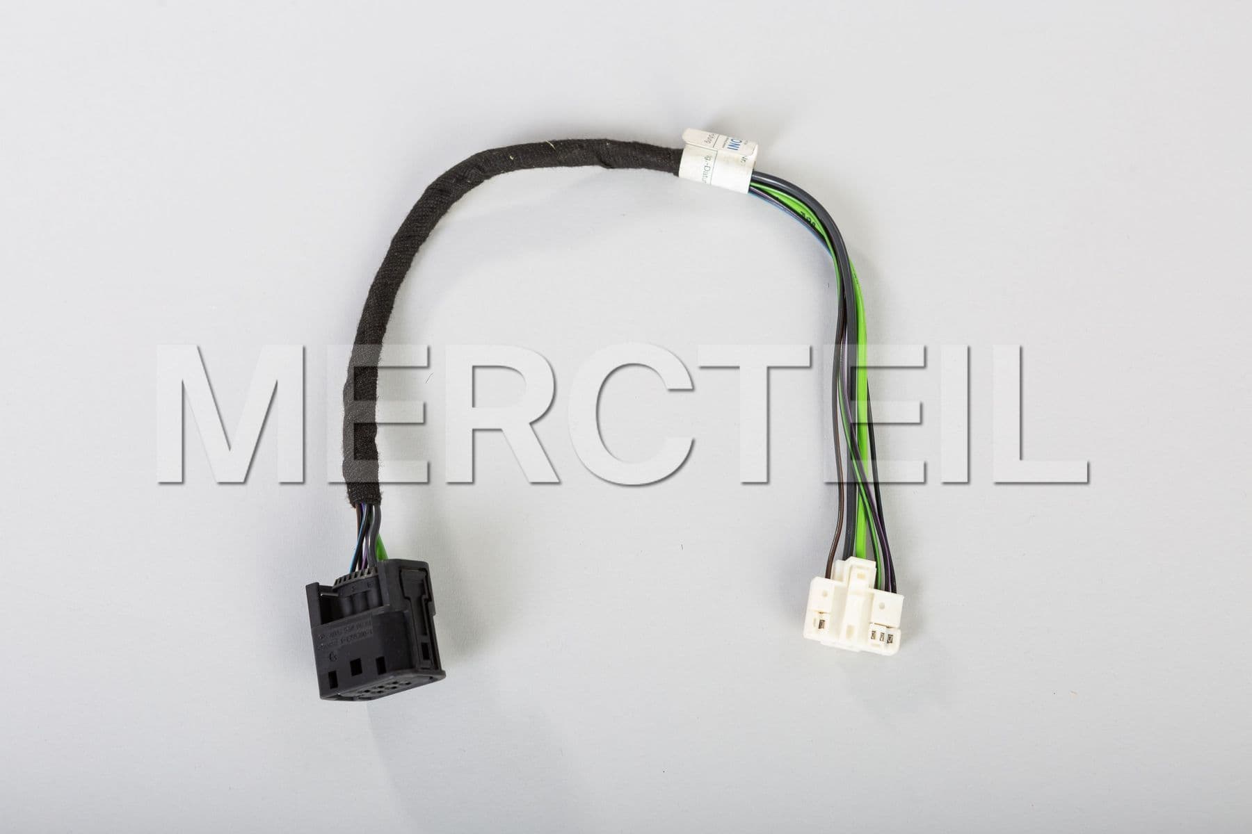 Buy the spare part MercedesBenz A2035403705 cable harness