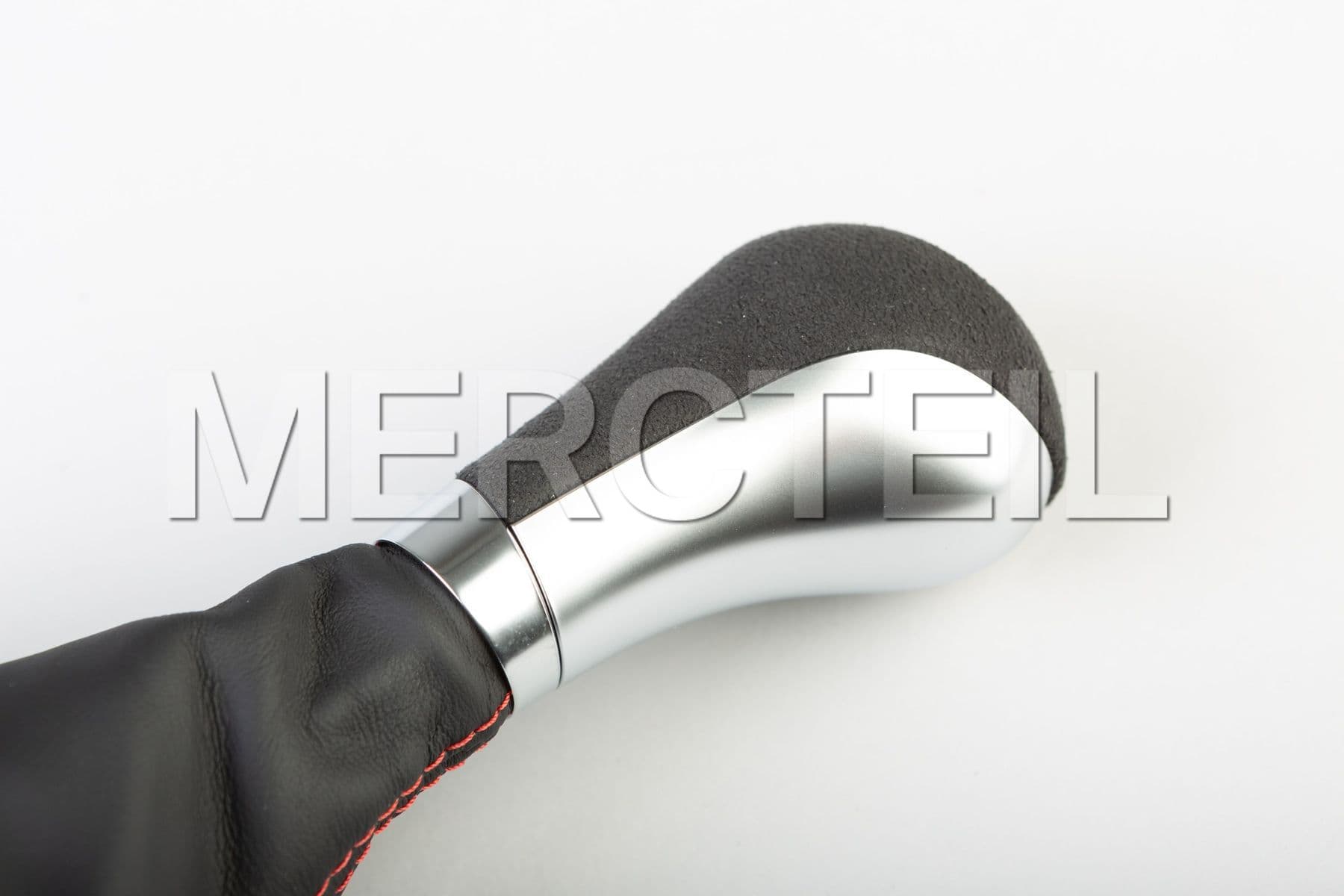 Buy the spare part Mercedes-Benz A20426779109E38 selector lever handle 