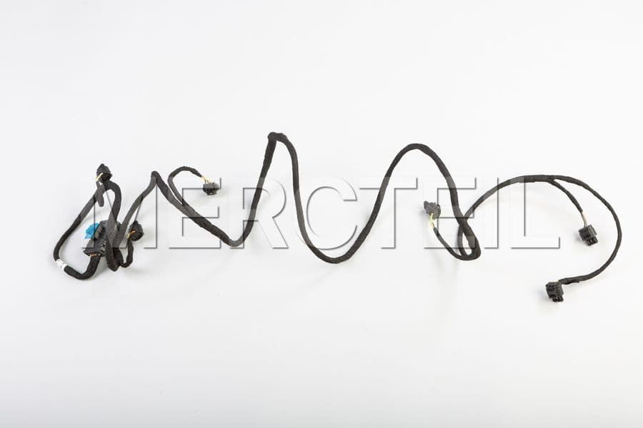 Buy the spare part MercedesBenz A2044400035 electrical wiring harness