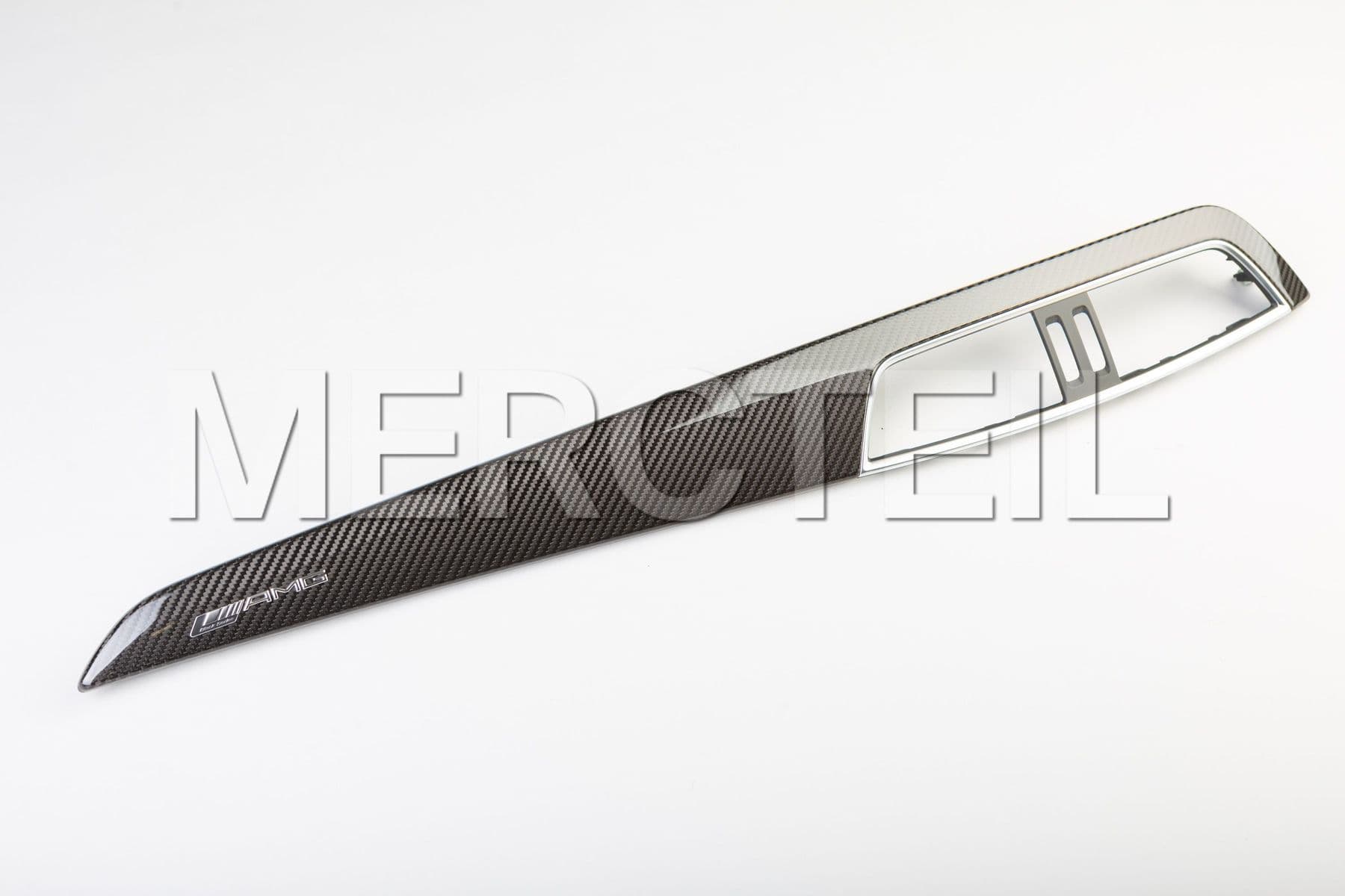 Buy the spare part Mercedes-Benz A2046809371 moulding