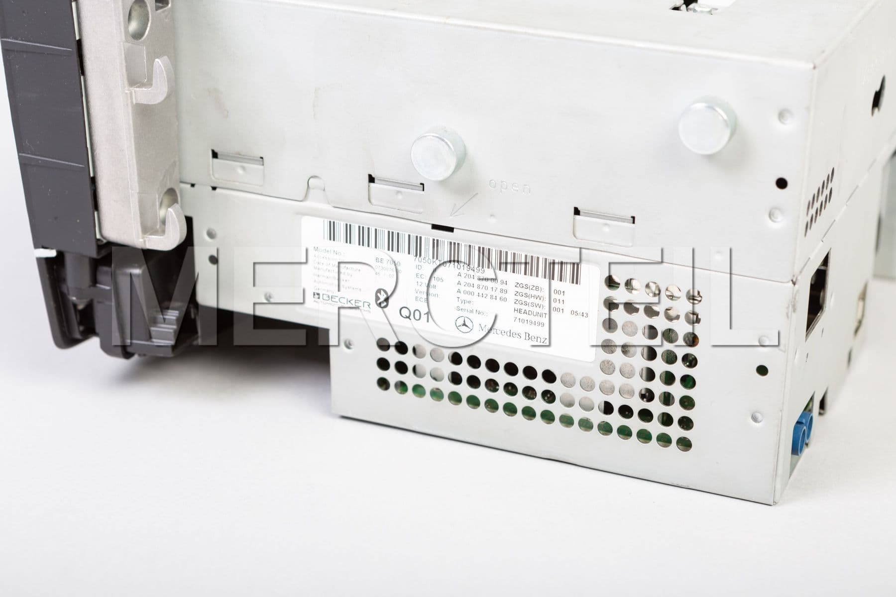 A2048700094 MERCEDES-BENZ AUDIO 50 APS