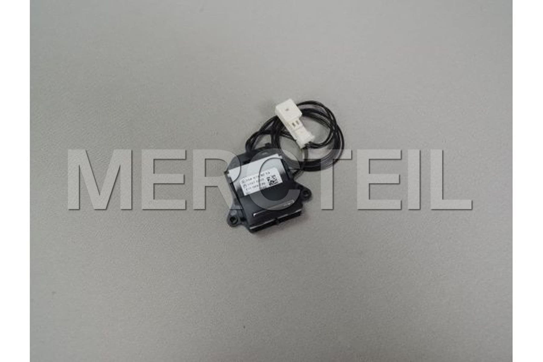 Kaufen Sie das Ersatzteil Mercedes-Benz A204870821064 tastschalter 