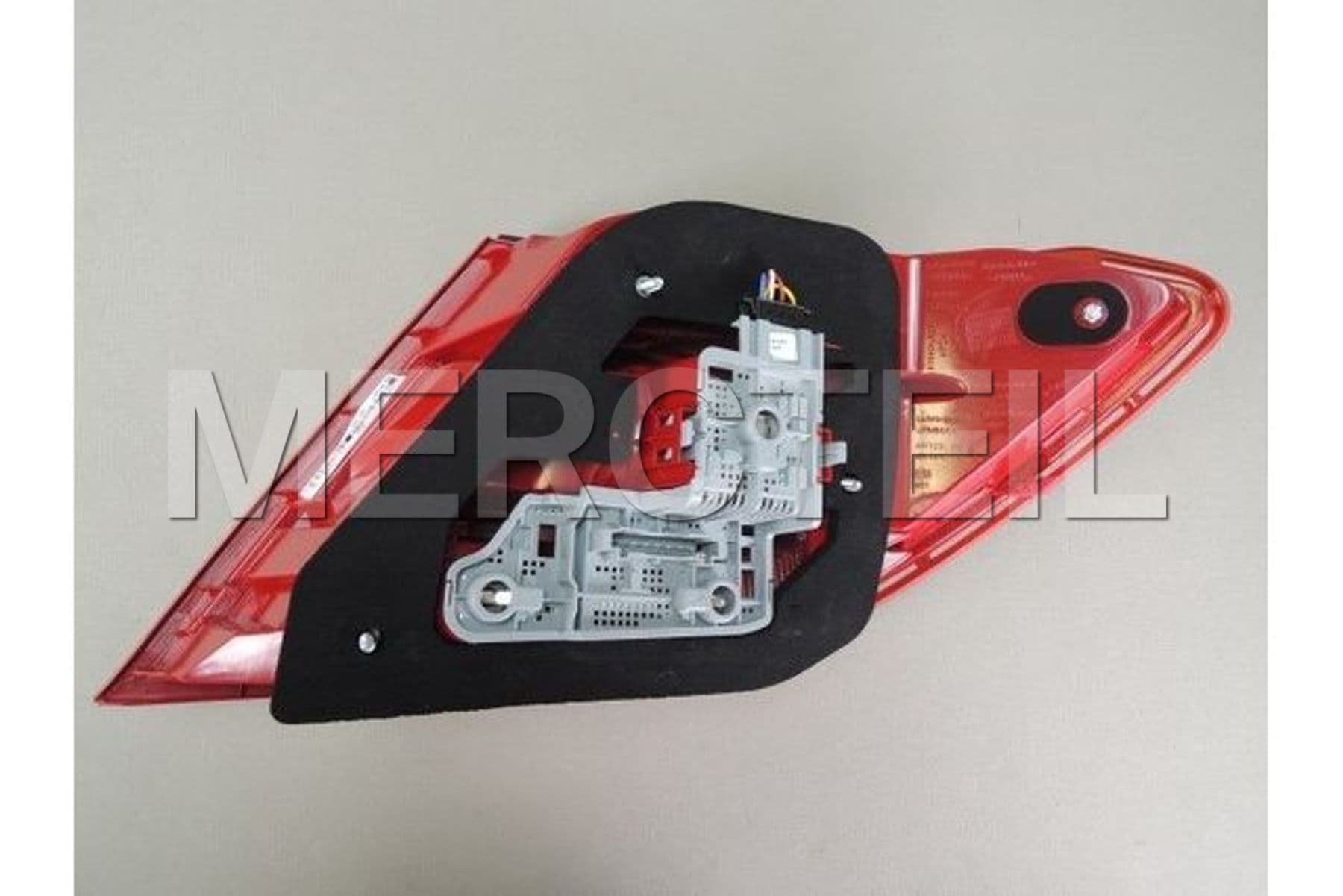 A2049060203 MERCEDES-BENZ REAR LAMP COMBINATION