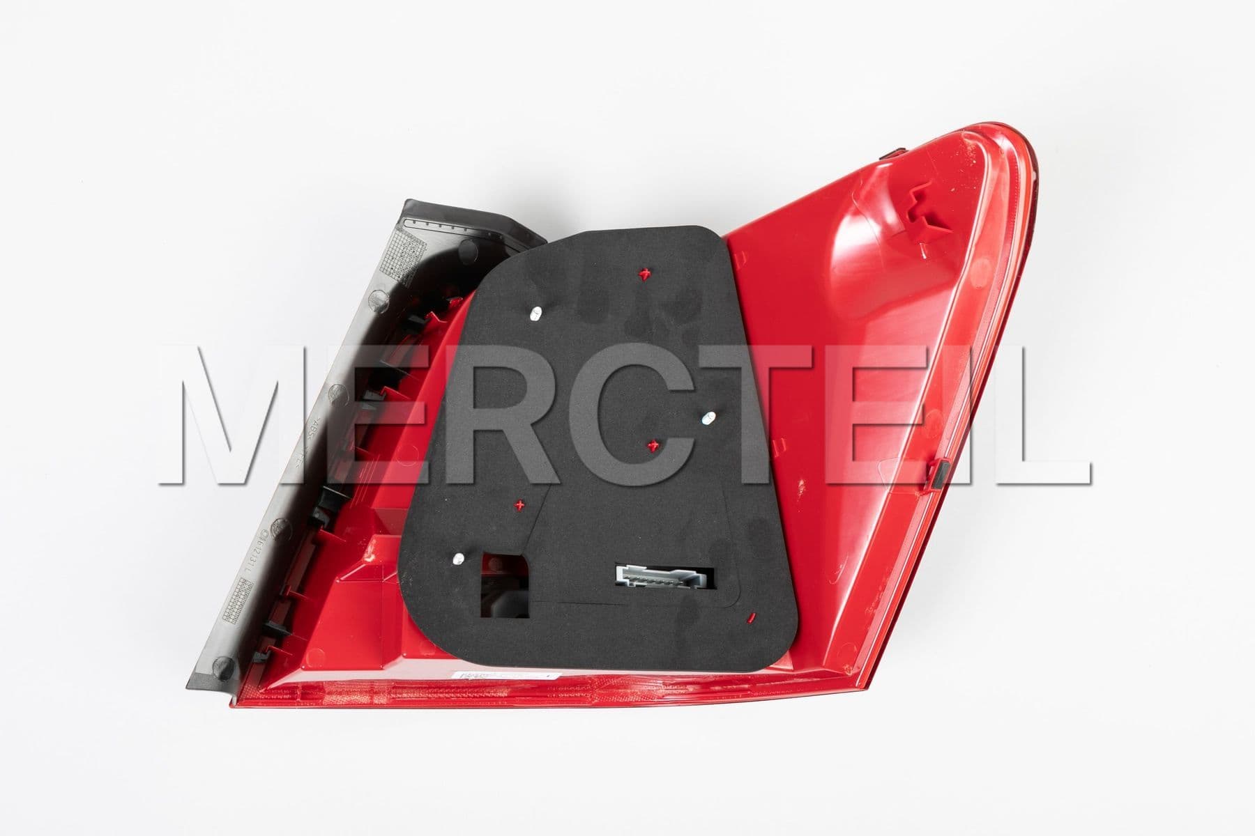 A2049065803 MERCEDES-BENZ REAR LAMP COMBINATION