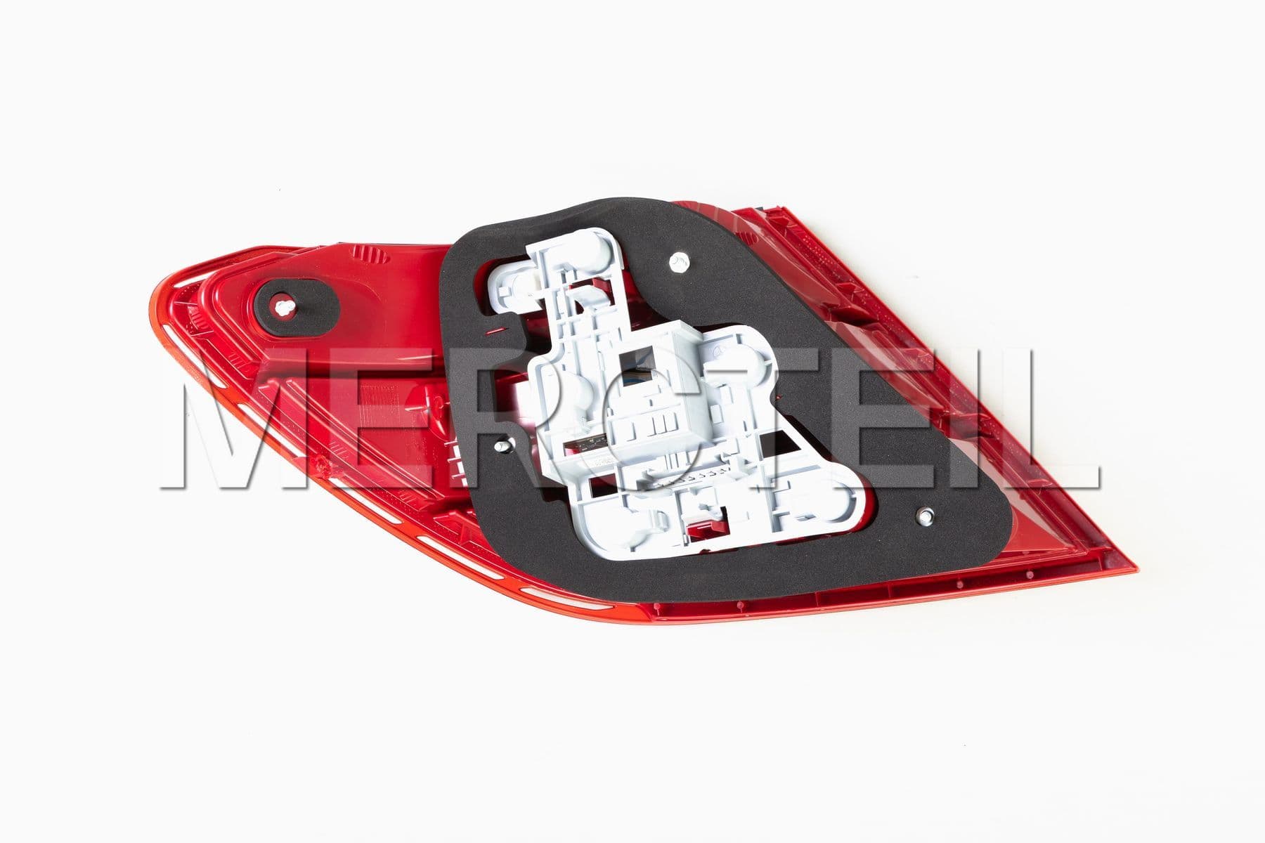 A204906880264 MERCEDES-BENZ REAR LAMP COMBINATION