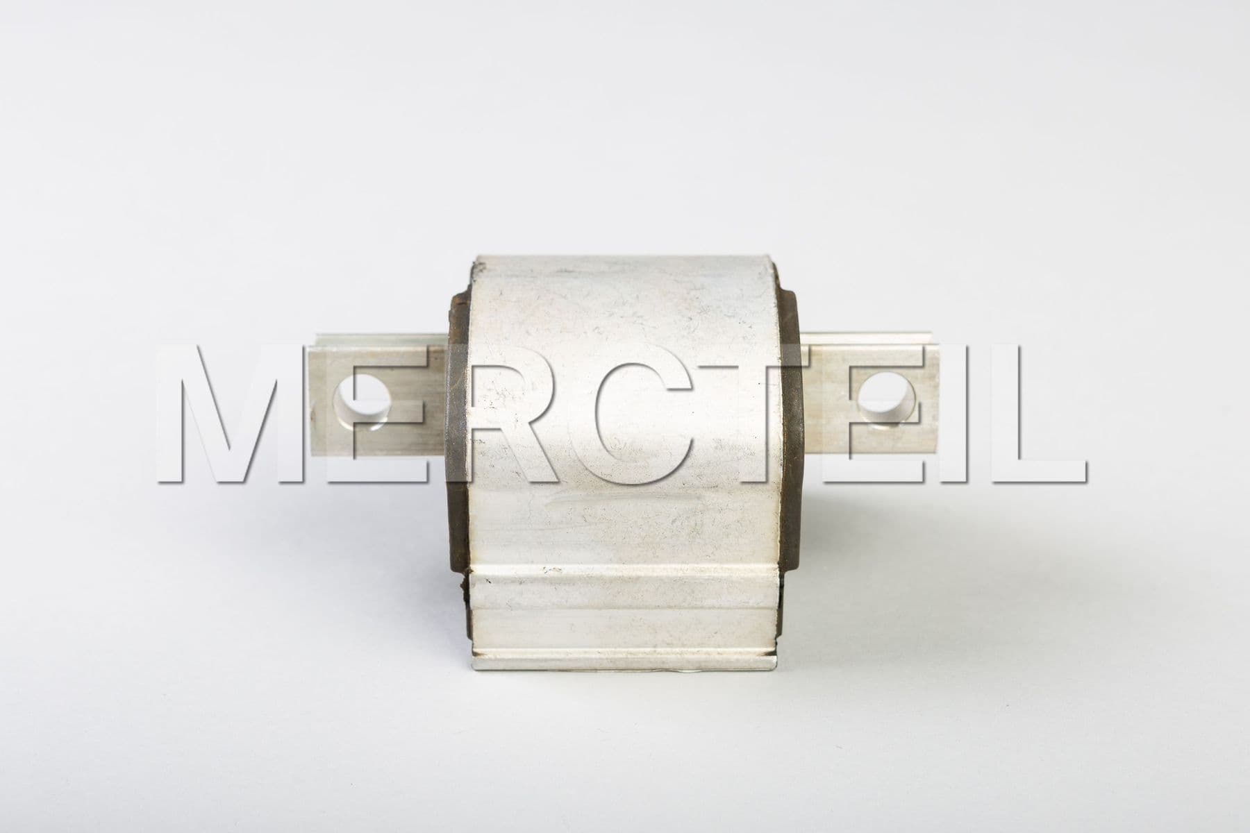 A2052405300 MERCEDES-BENZ TRANSMISSION MOUNT