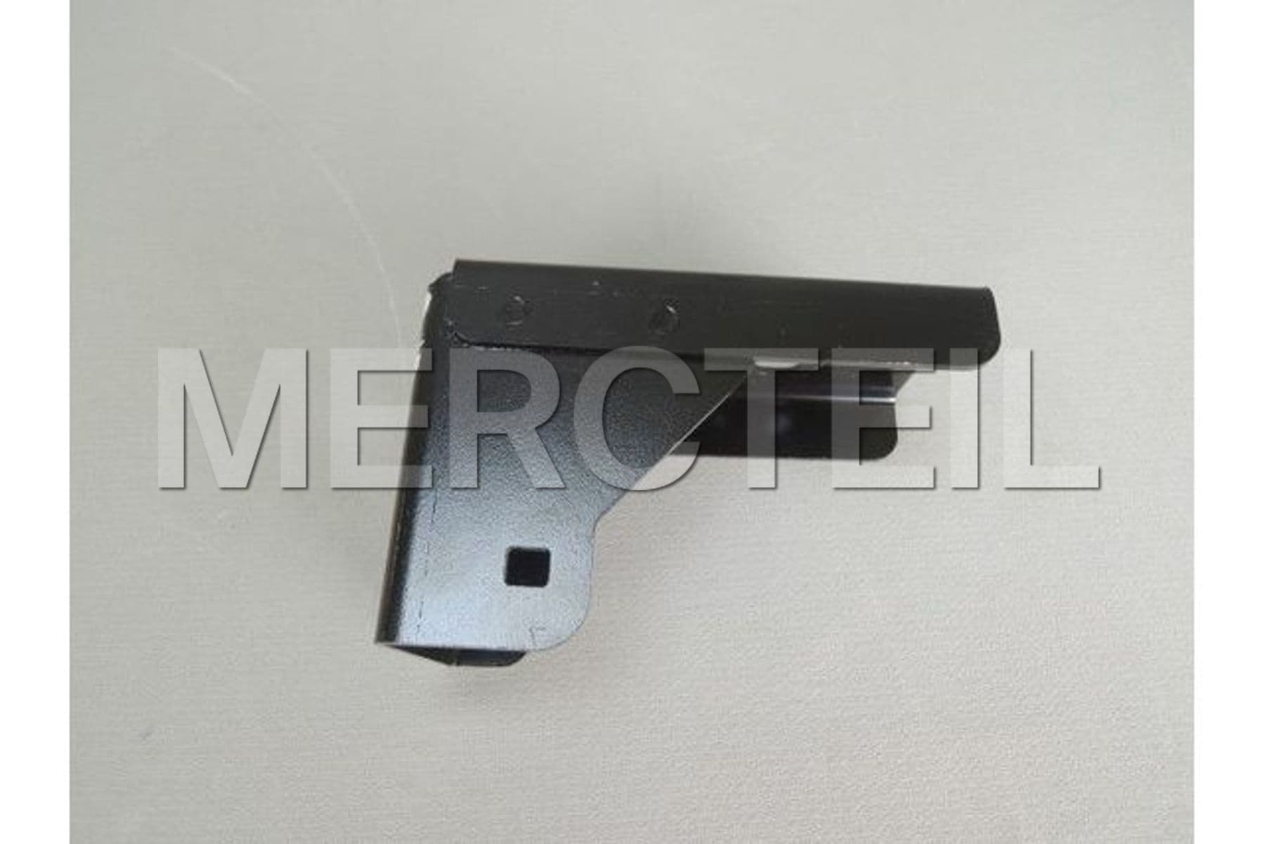 A2056262700 MERCEDES-BENZ ANGLE BRACKET