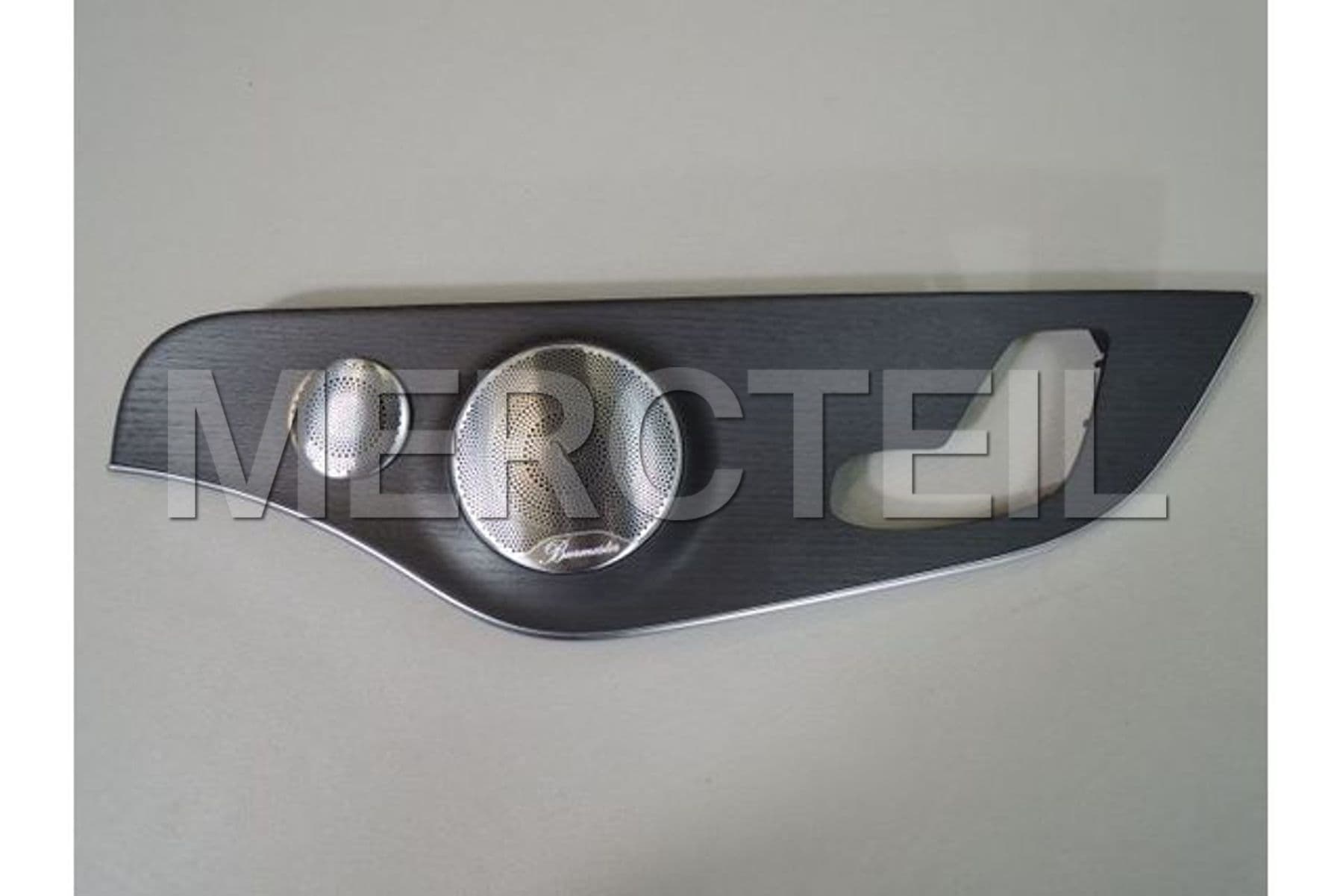 A2057205630 MERCEDES-BENZ ZIERLEISTE