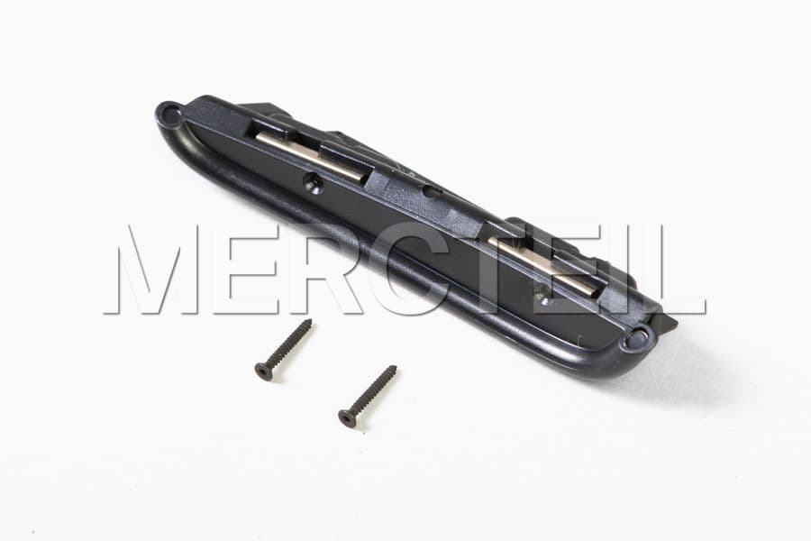 A。 Buy the spare part Mercedes-Benz A2058803524 cover bumper area