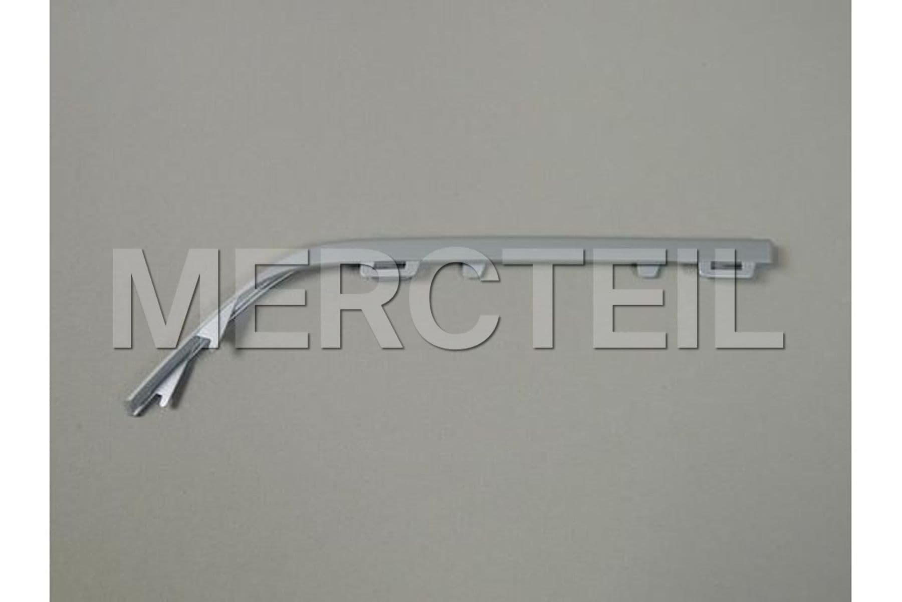 A2058852821 MERCEDES-BENZ TRIM STRIP