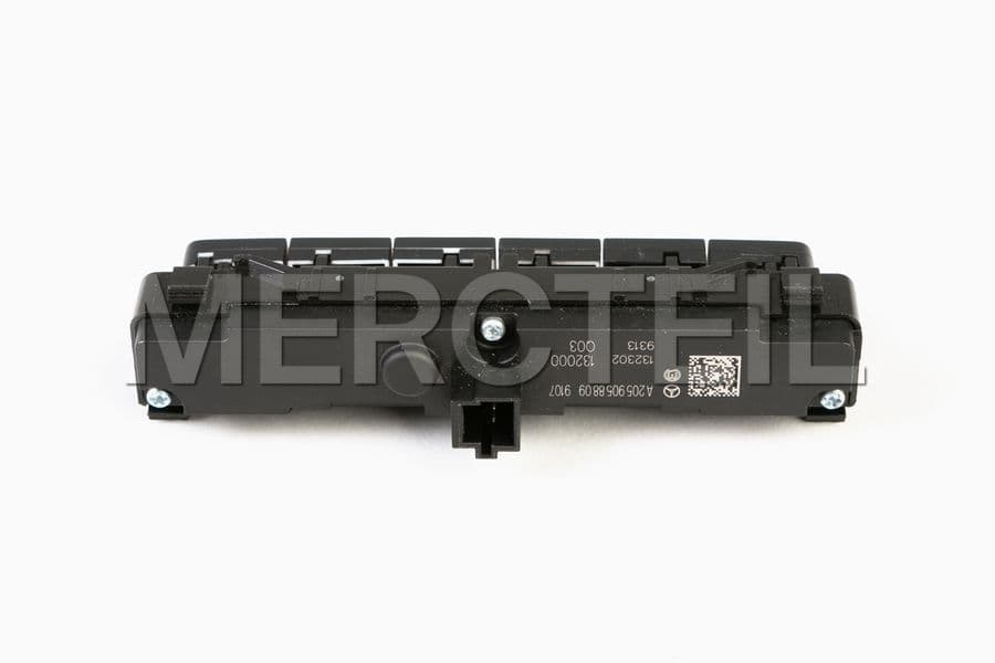 Buy the spare part Mercedes-Benz A20590588099107 switch block