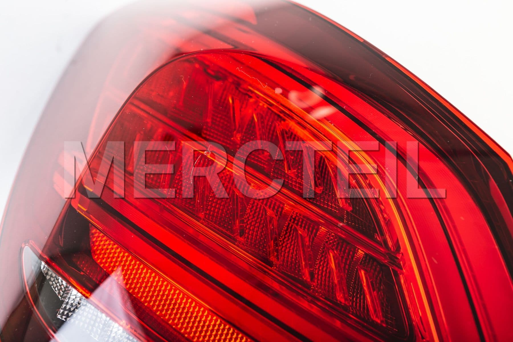 A2059064503 MERCEDES-BENZ REAR LAMP COMBINATION